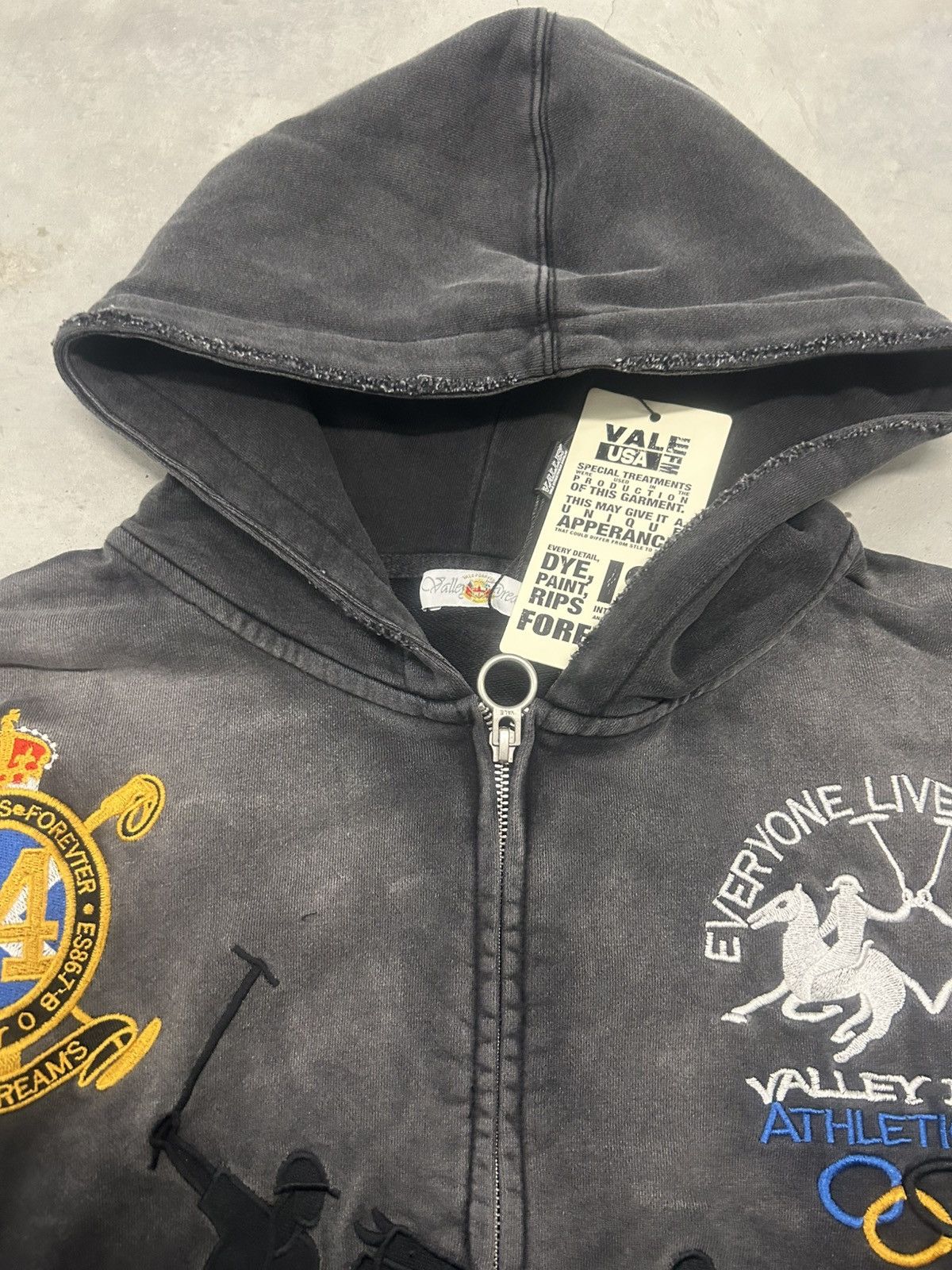 Vale Vale Forever Valley Dreams Black Blackrock Zip Up Hoodie New Size US XXL / EU 58 / 5 - 3 Thumbnail
