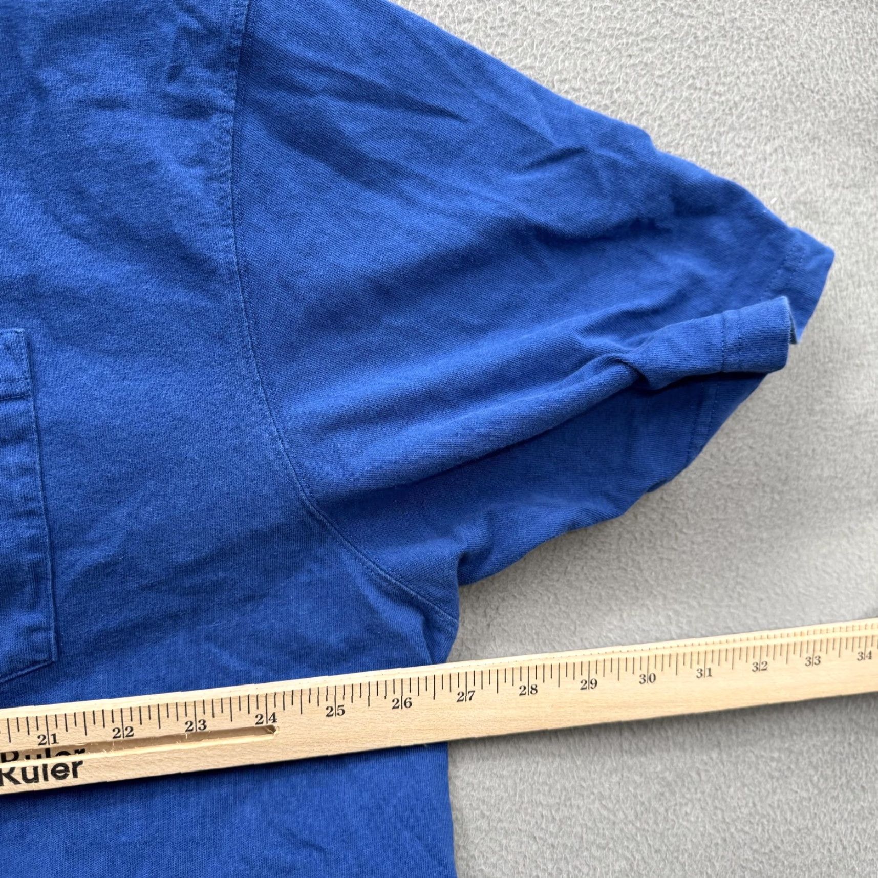 Carhartt Carhartt Shirt Mens 2XL Blue Loose Fit K87 Pocket Workwear Tee Tagless Cotton Shirt Mens 2XL Blue Regular Crew Neck Short Sleeve Pocket Logo Medieval? Size US XXL / EU 58 / 5 - 4 Thumbnail