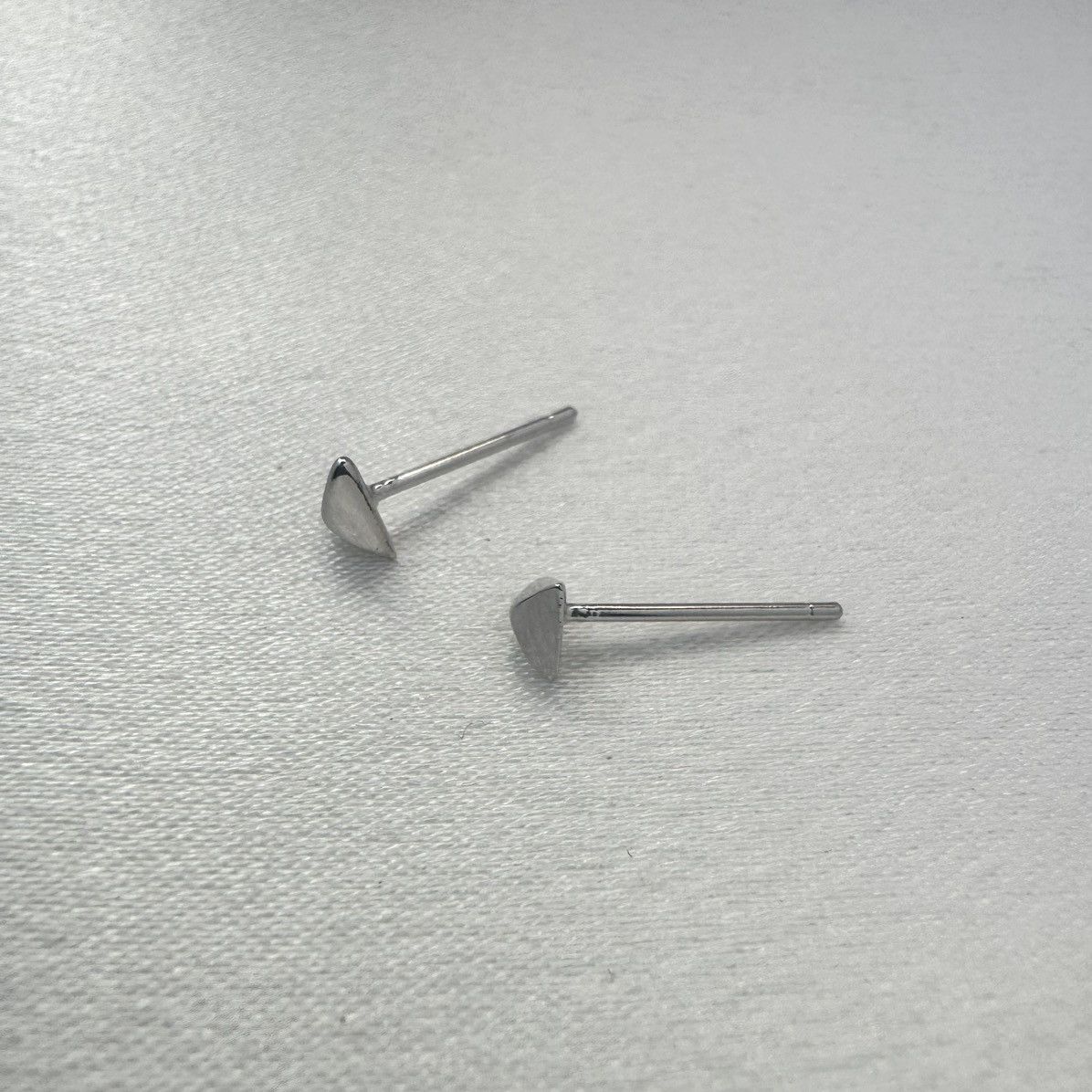 Designer Tiny Geometric Triangle Stud Earrings for Men Women Size ONE SIZE - 3 Thumbnail