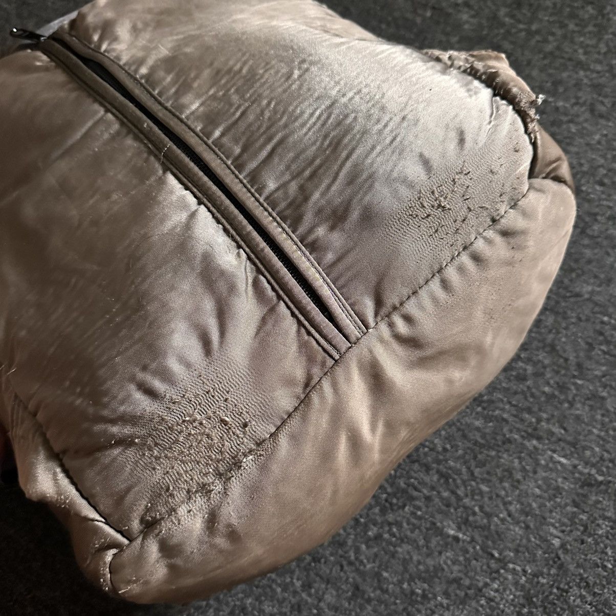 Yohji Yamamoto YOHJI YAMAMOTO YSACCS JAPAN MADE PARACHUTE SUN FADE BAG Size ONE SIZE - 7 Thumbnail