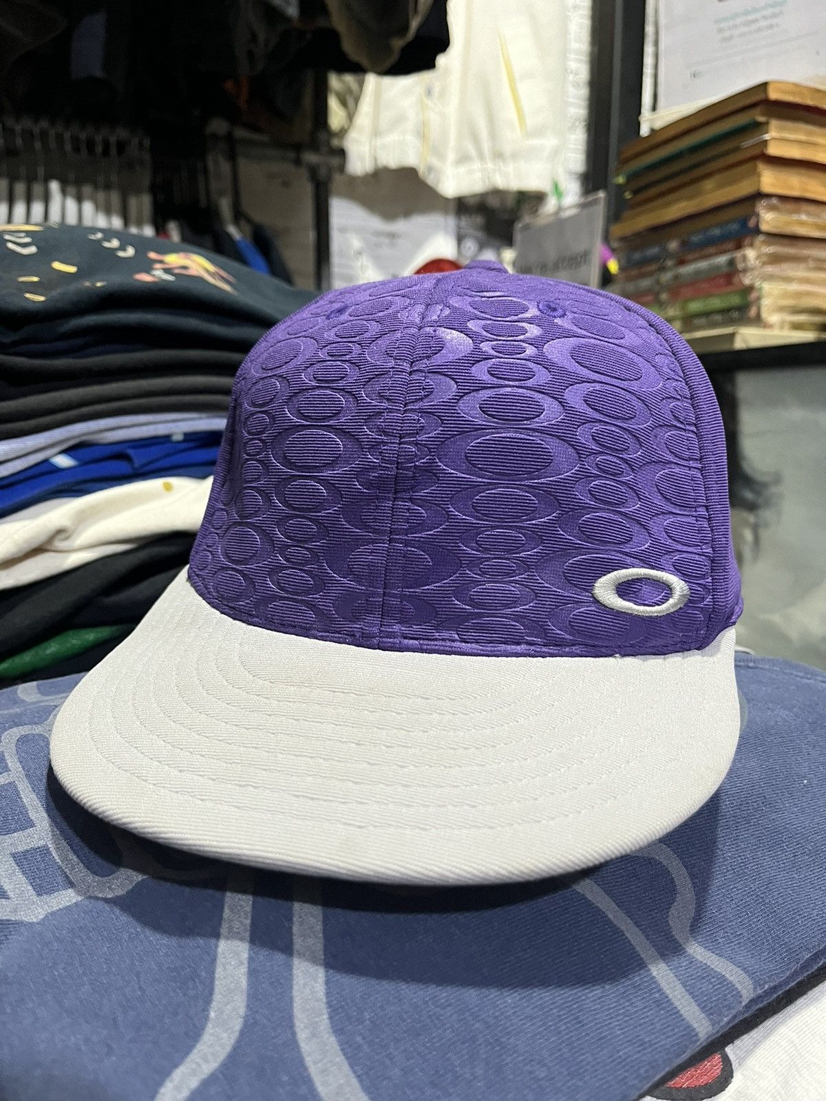 Oakley Oakley Purple Gray Size Cap Logo 00s (sample) Size ONE SIZE - 1 Thumbnail