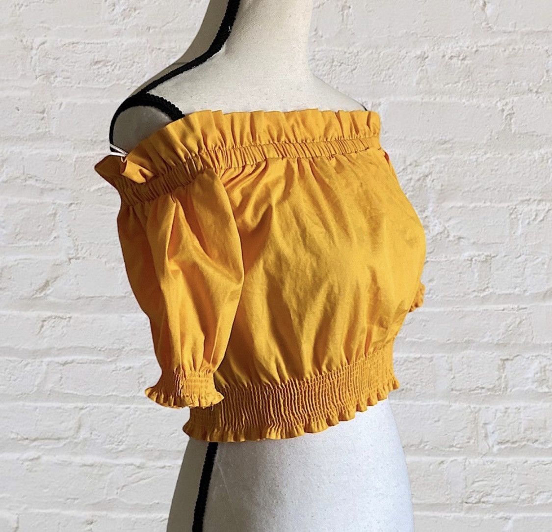 H&M H&M SHORT SLEEVE OFF SHOULDER RUFFLED CROP TOP Size XS / US 0-2 / IT 36-38 - 2 Thumbnail