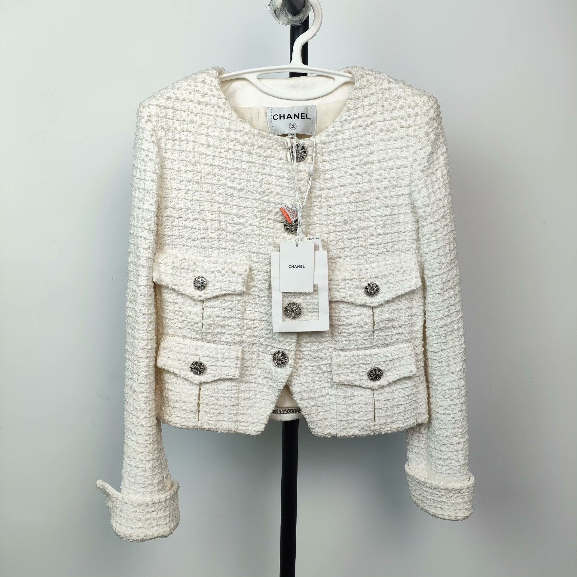 Chanel Chanel White Light Jacket 34 Men Size US XS / EU 42 / 0 - 1 Thumbnail
