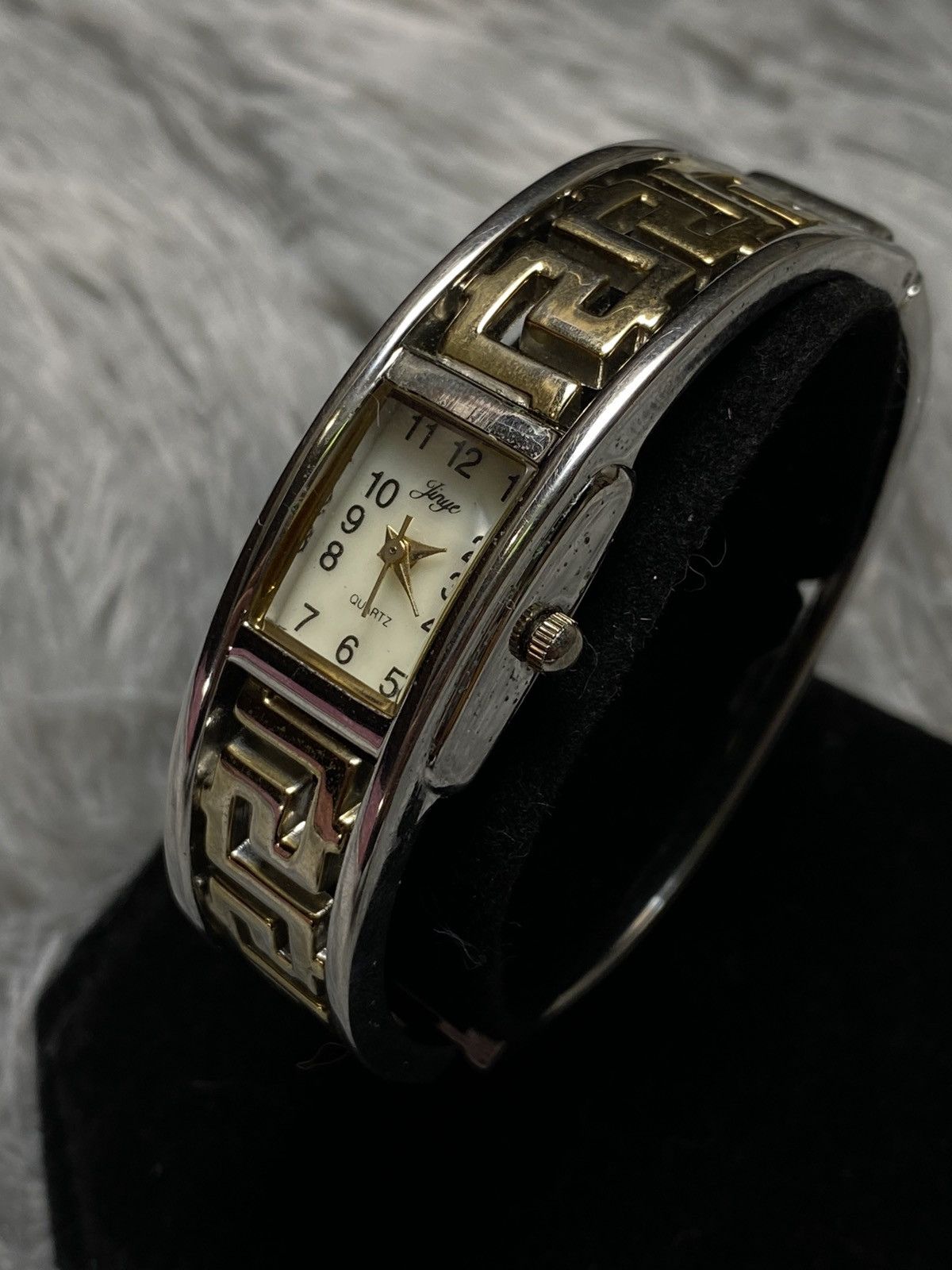 Japanese Brand Gold Bracelet Watch Japanese Brand Size ONE SIZE - 1 Thumbnail
