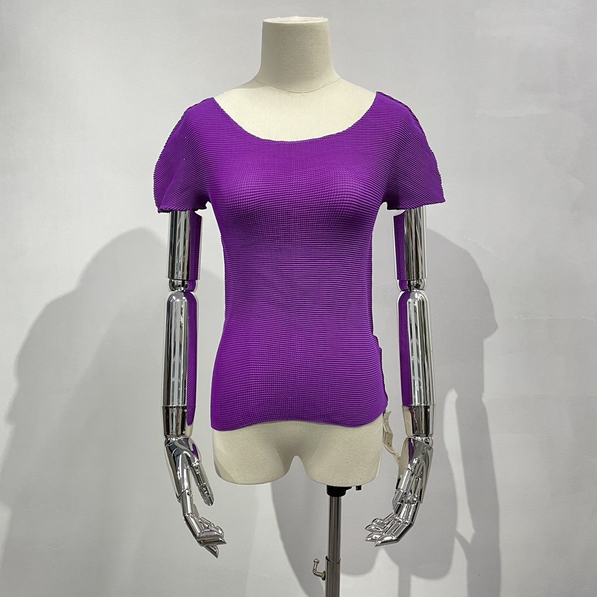 Issey Miyake Issey Miyake me pleated t-shirt Size M / US 6-8 / IT 42-44 - 1 Thumbnail