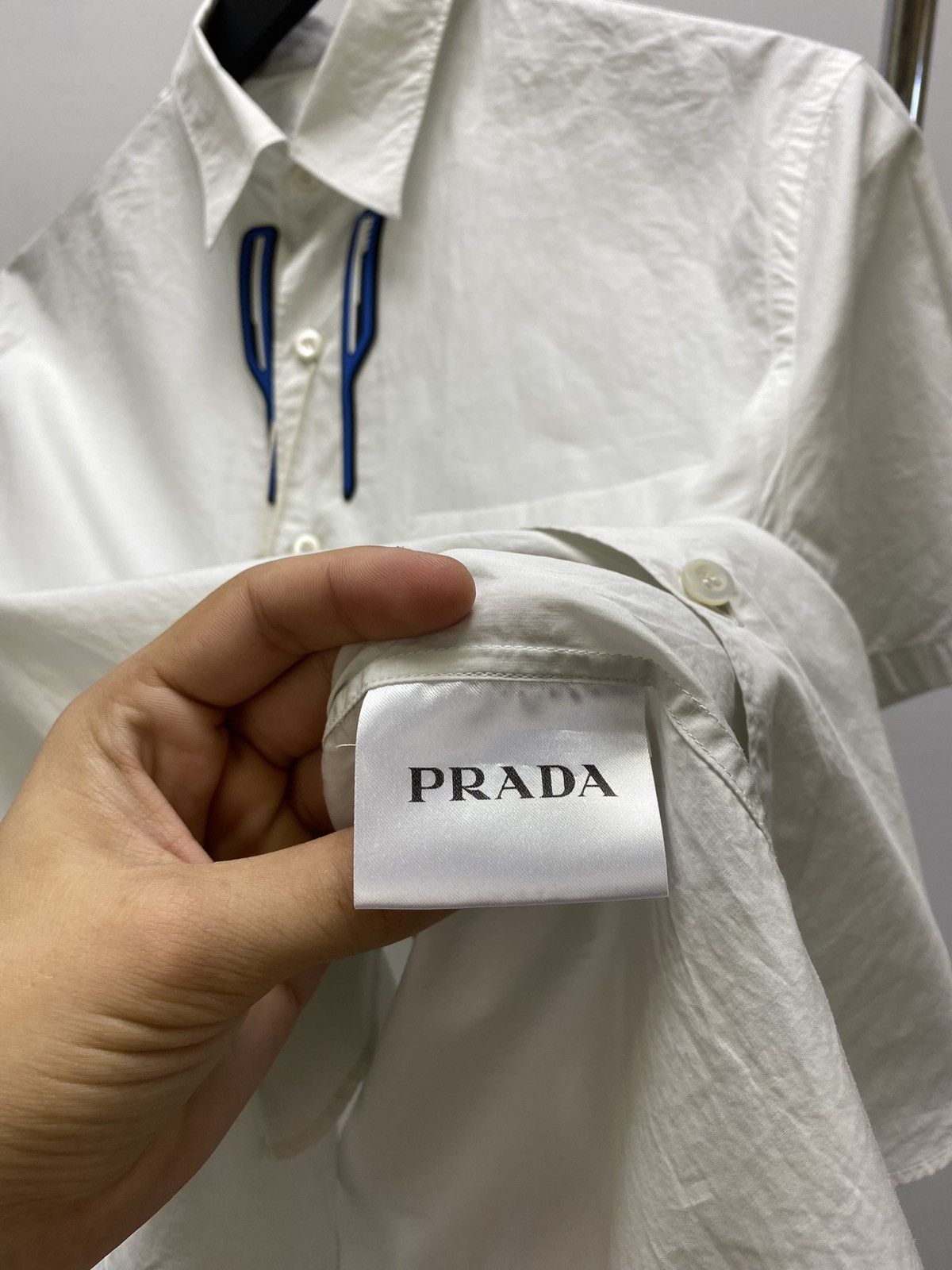 Prada Prada Logo Short Sleeve Shirt Size 39 Size US M / EU 48-50 / 2 - 7 Thumbnail
