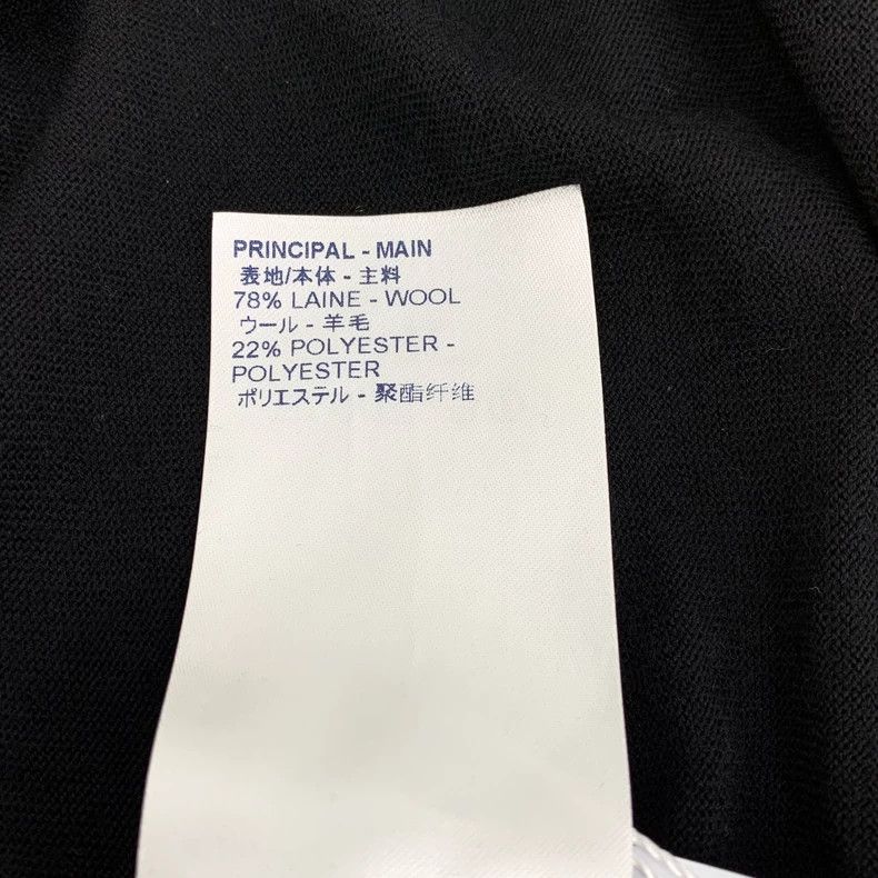 Louis Vuitton Louis Vuitton Black Barcode Earth Print Wool Crew Neck Sho Size US XS / EU 42 / 0 - 8 Thumbnail