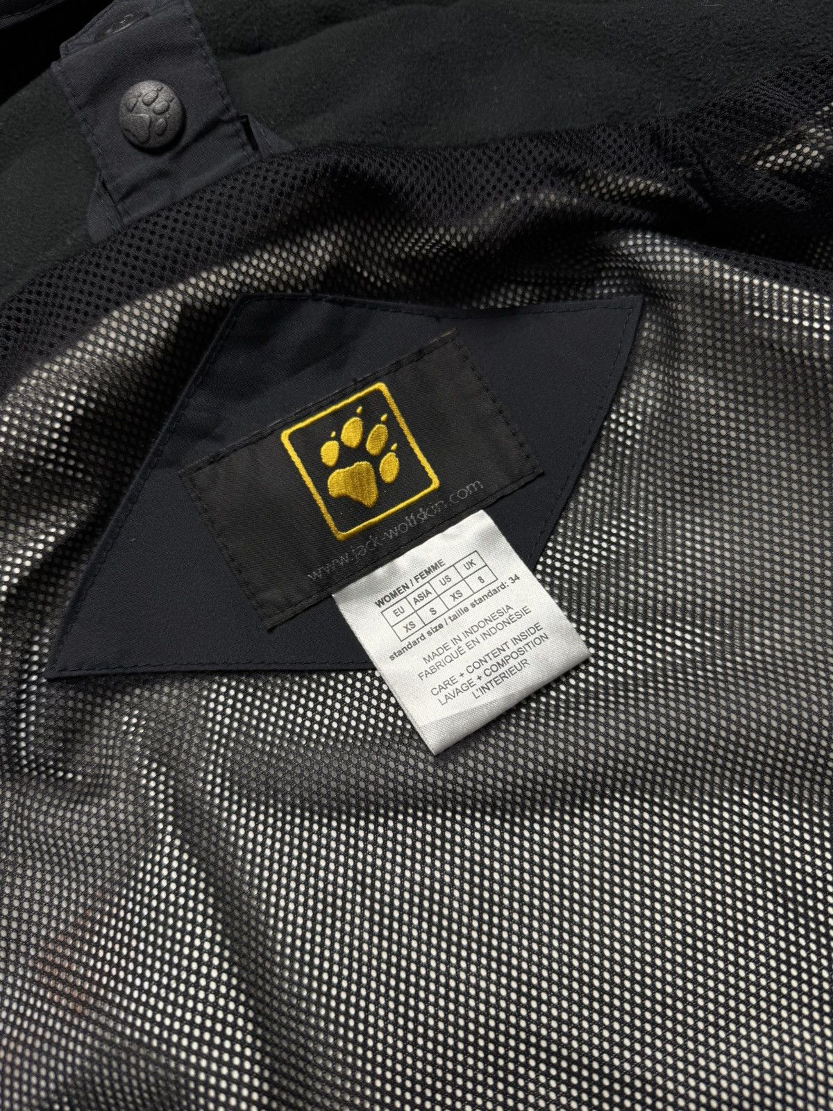 Jack Wolfskin Jack Wolfskin Gore Tex Women’s Jacket Gorpcore Outdoor Style Size XS / US 0-2 / IT 36-38 - 15 Thumbnail