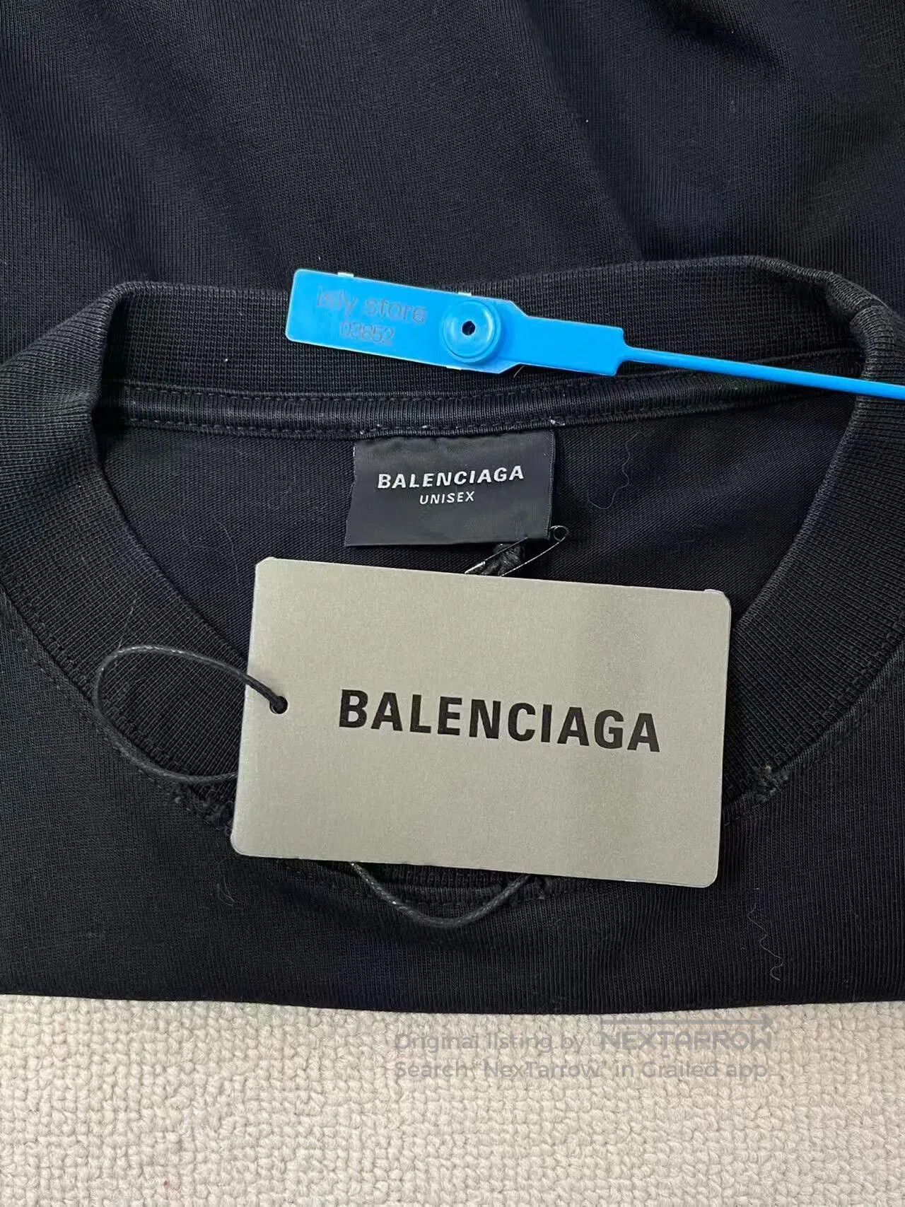 Balenciaga balenciaga long sleeve logo t. Size US M / EU 48-50 / 2 - 5 Thumbnail