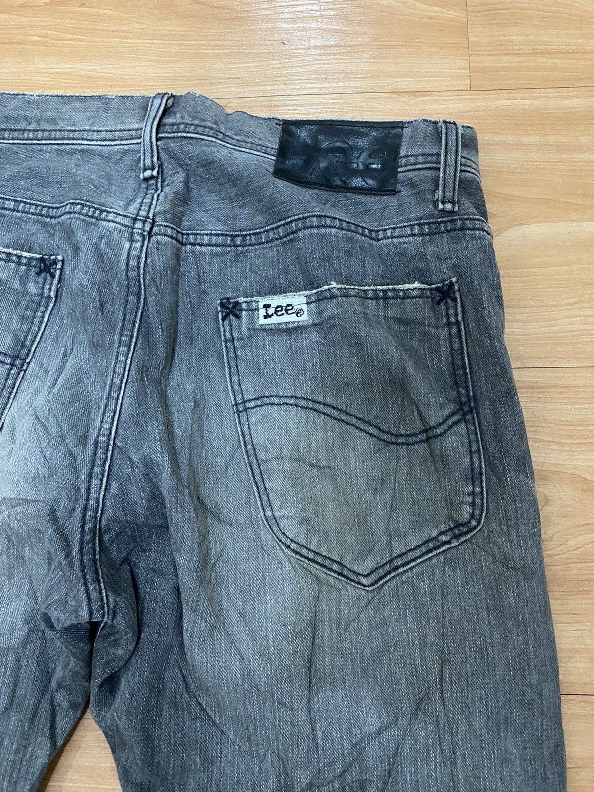 Lee × Vintage Vintage lee rider black faded distressed denim Size US 33 - 11 Thumbnail