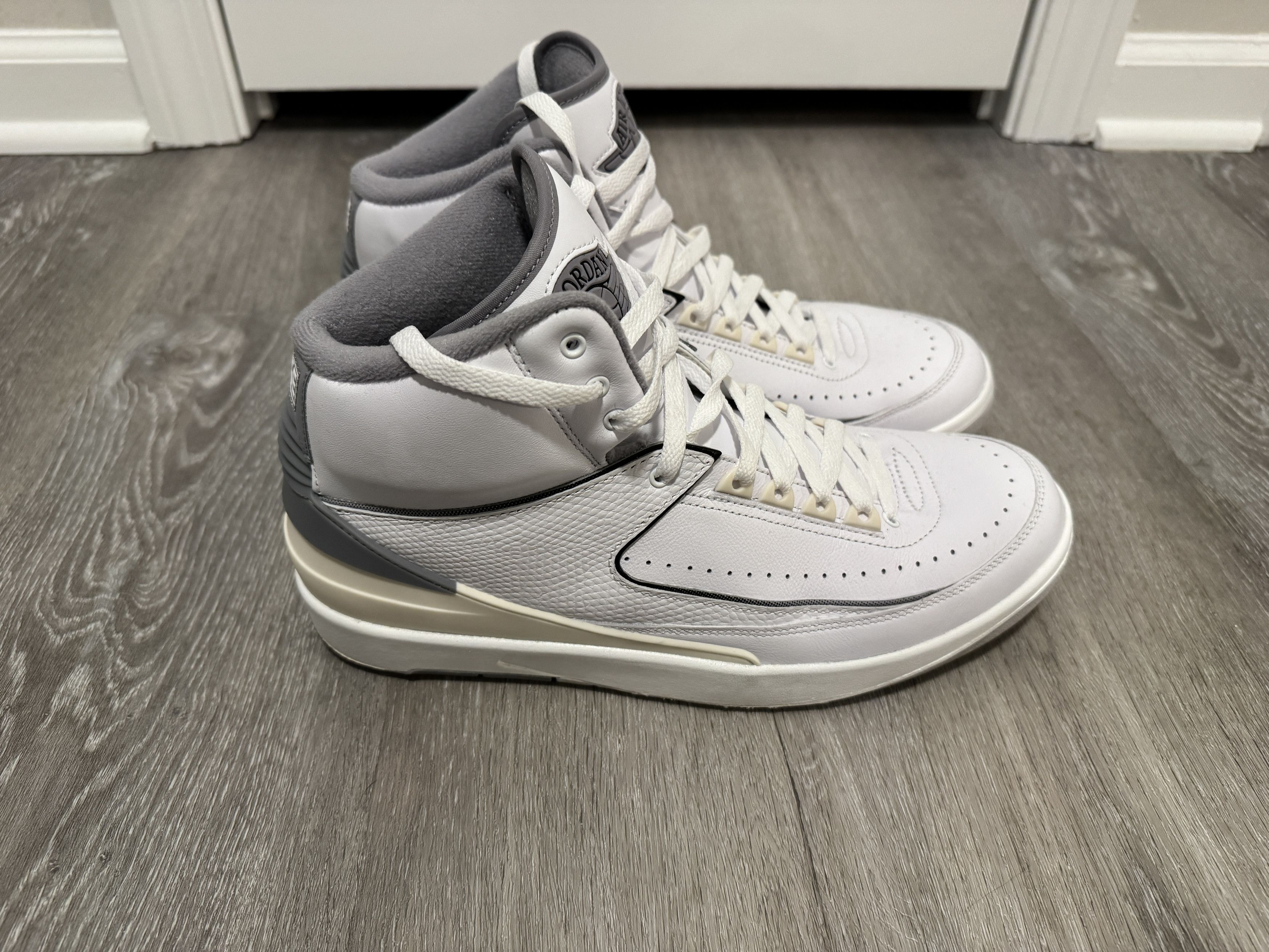 Jordan Brand Air Jordan 2 Retro White Cement Size 11 2023 Size US 11 / EU 44 - 3 Thumbnail