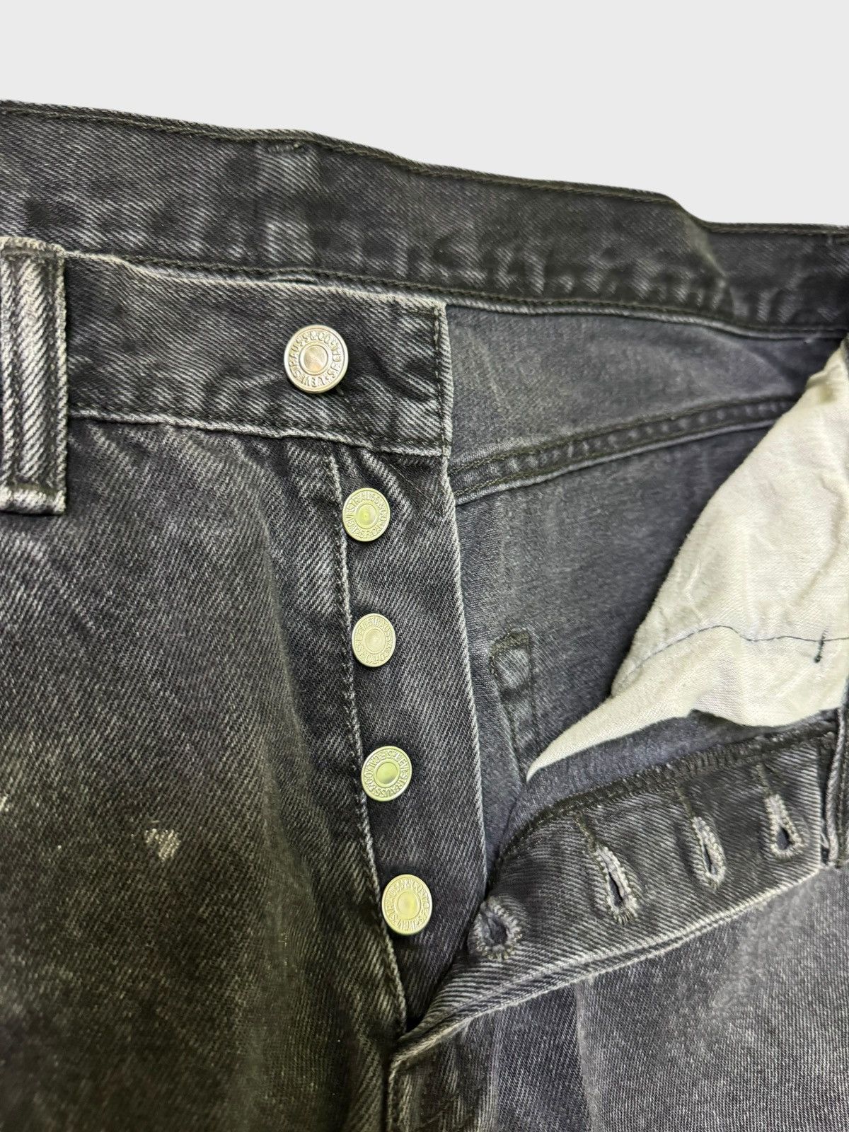 Levi's Vintage Levi's 501 Black Faded Distressed Denim Jeans Size US 32 / EU 48 - 8 Thumbnail