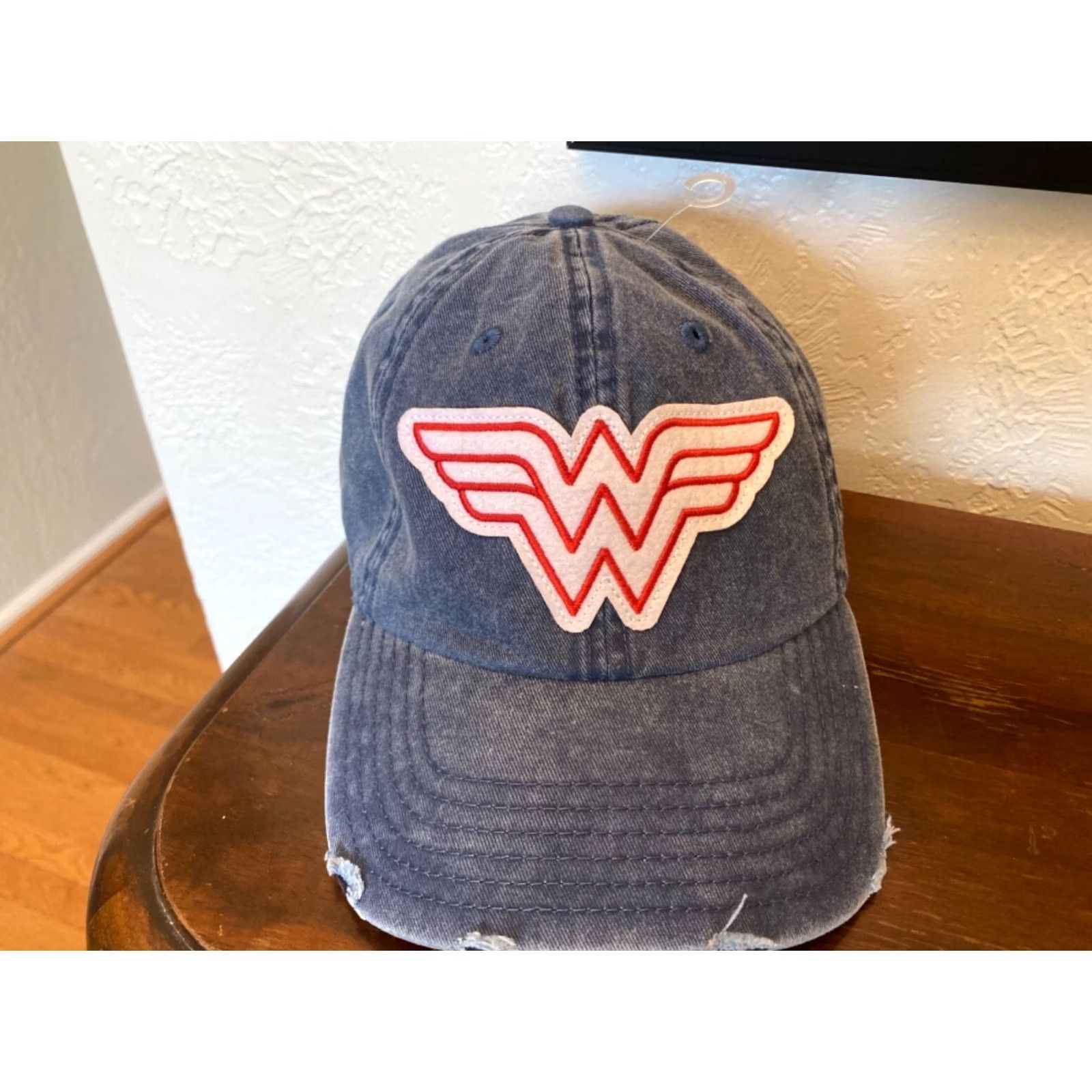 DC Comics VINTAGE Womens Wonder Woman Baseball Hat Cap Denim Curved Bill strapback Size ONE SIZE - 2 Thumbnail