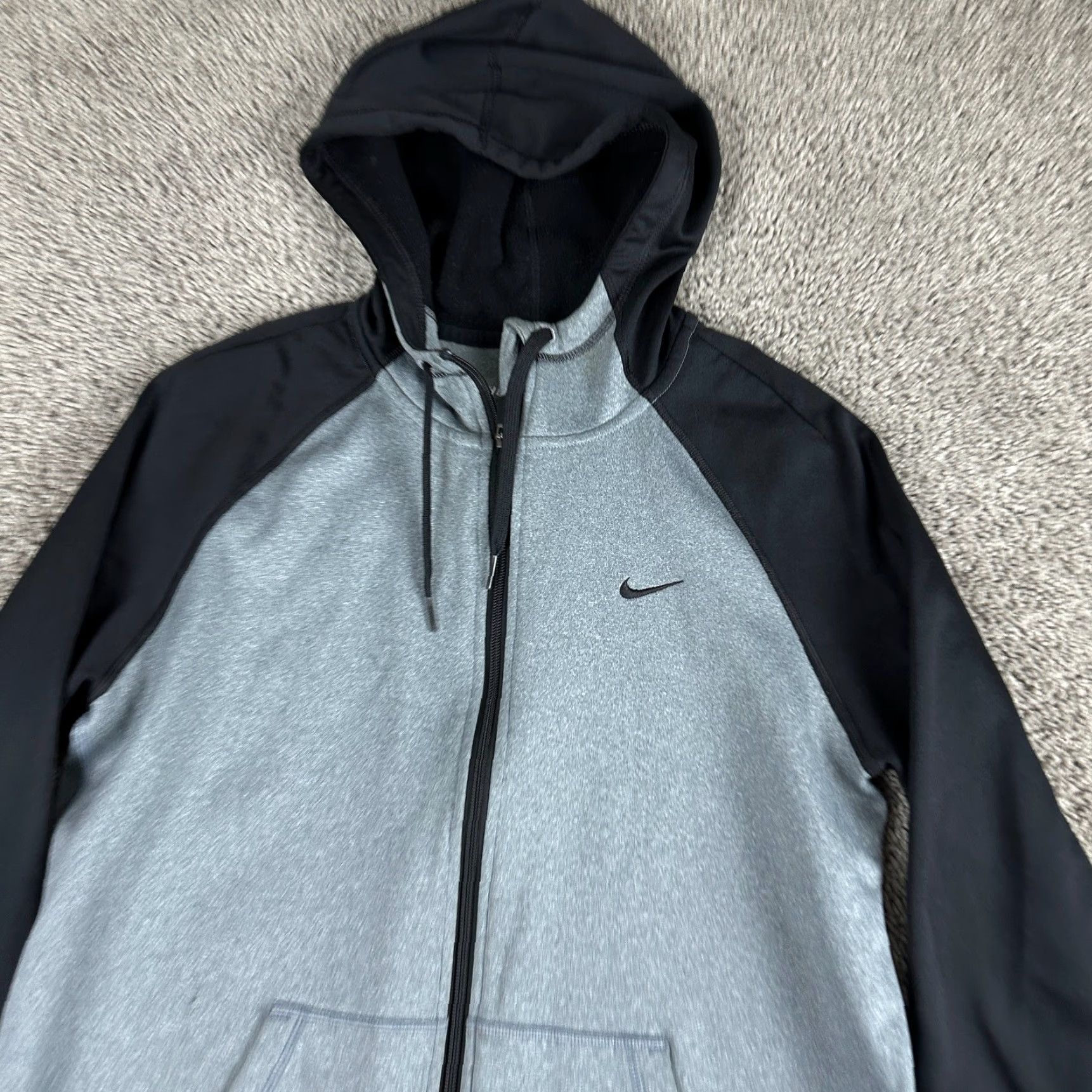 Nike Nike Jacket Women M Gray Black Therma Fit Fleece Full Zip Hooded Logo Mid-Length Windbreaker Winter Fall Size M / US 6-8 / IT 42-44 - 3 Thumbnail