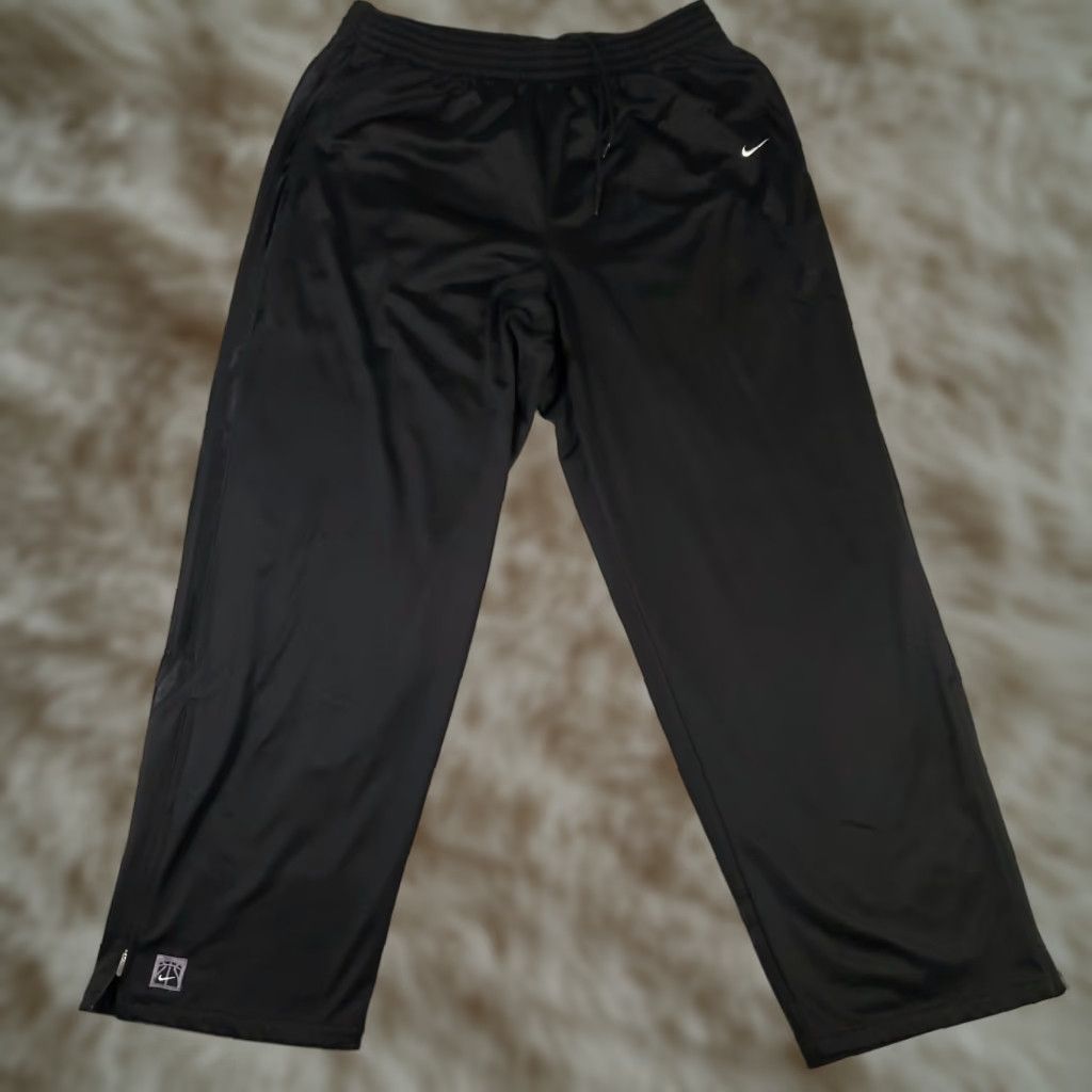 Nike Nike Pants Mens 2XL Black Vintage Sweatpants Joggers Ankle Zip Fitness Nylon Polyester Knit Swoosh Dri-Fit Regular Pockets Size US 39 - 1 Thumbnail