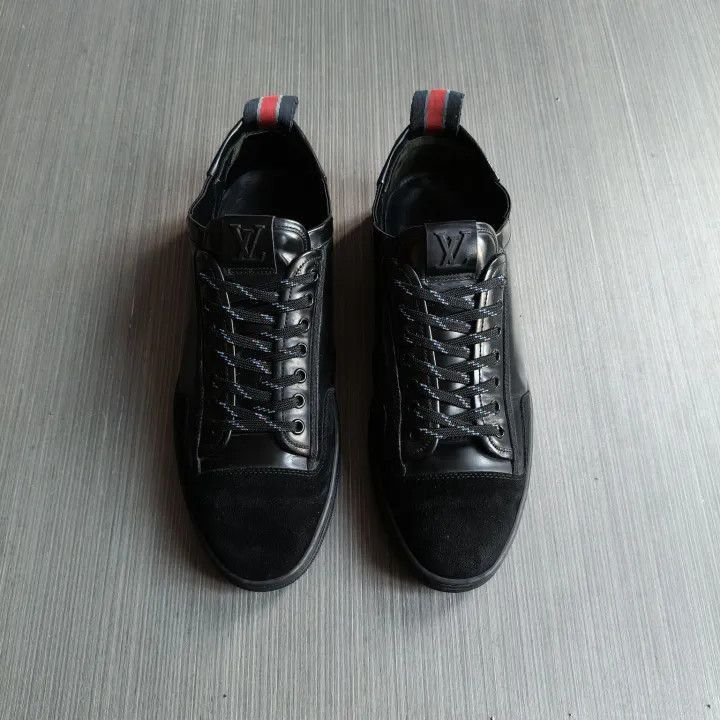 Louis Vuitton Louis Vuitton Classic Black Low-Top Sneakers -2508 Size US 9 / EU 42 - 2 Thumbnail