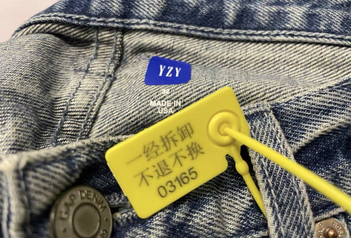 Yeezy Yeezy × Gap × Balenciaga Washed Distressed Jeans J31 Size US 32 / EU 48 - 6 Thumbnail