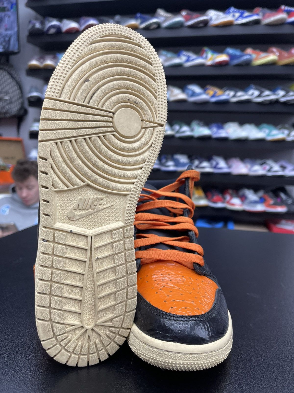 Jordan Brand Size 5.5y - Jordan 1 Shattered Backboard Gently Used Size US 5.5 / EU 38 - 9 Thumbnail