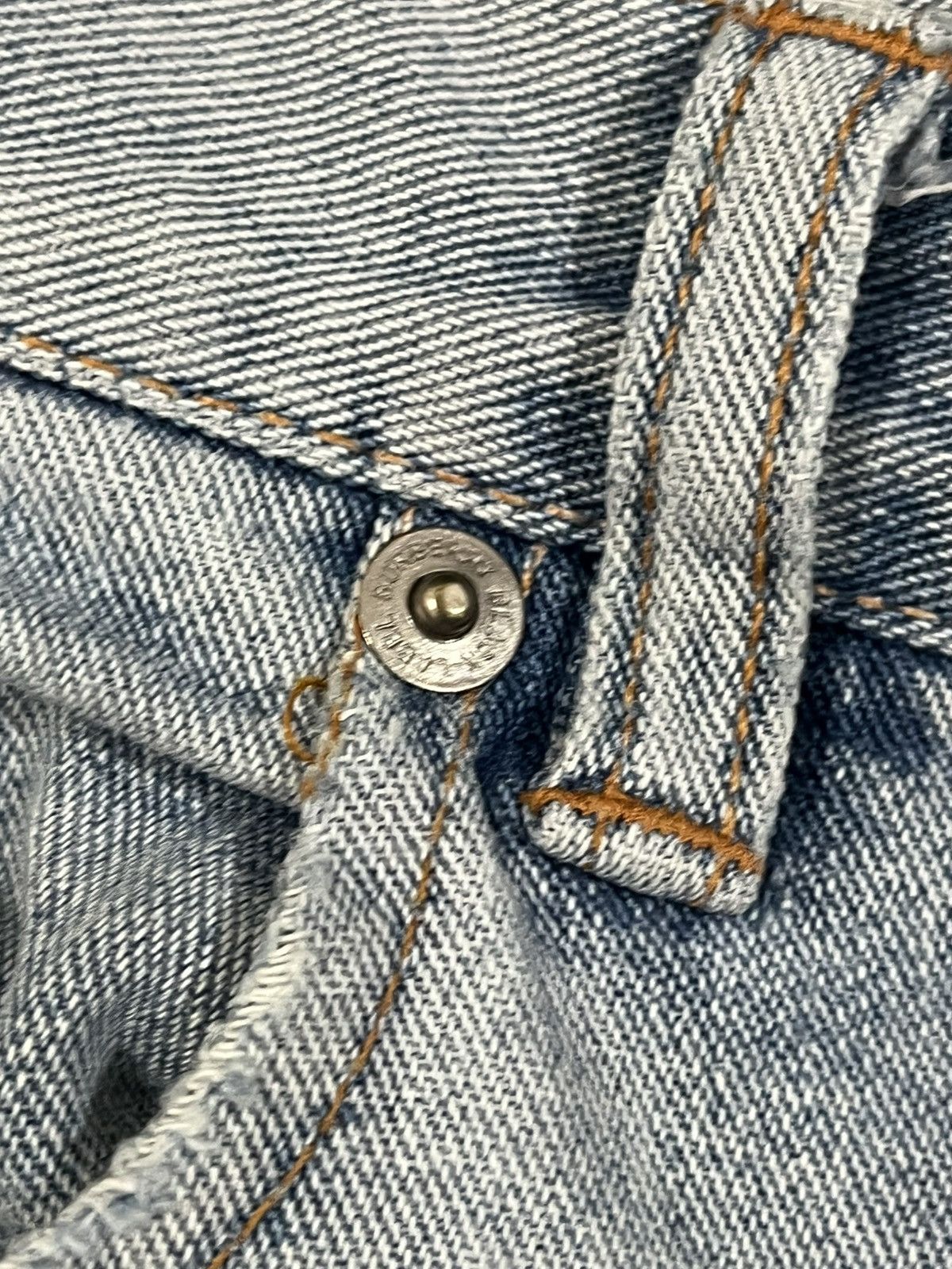 Burberry Vintage Burberry Faded Distressed Denim Size US 32 / EU 48 - 8 Thumbnail