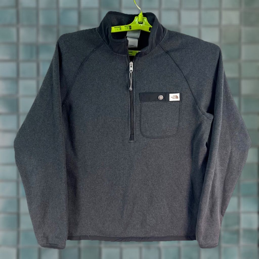 The North Face The North Face Sweatshirt Men’s Size S Gray Pocket Quarter Zip Fleece Size US S / EU 44-46 / 1 - 1 Thumbnail