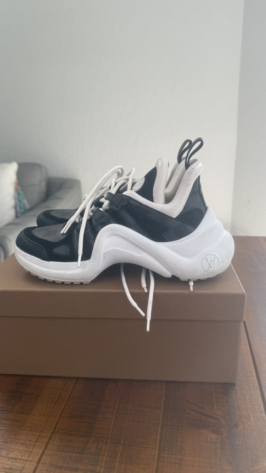 Louis Vuitton Louis Vuitton Sneakers Size US 8 / IT 38 - 1 Thumbnail
