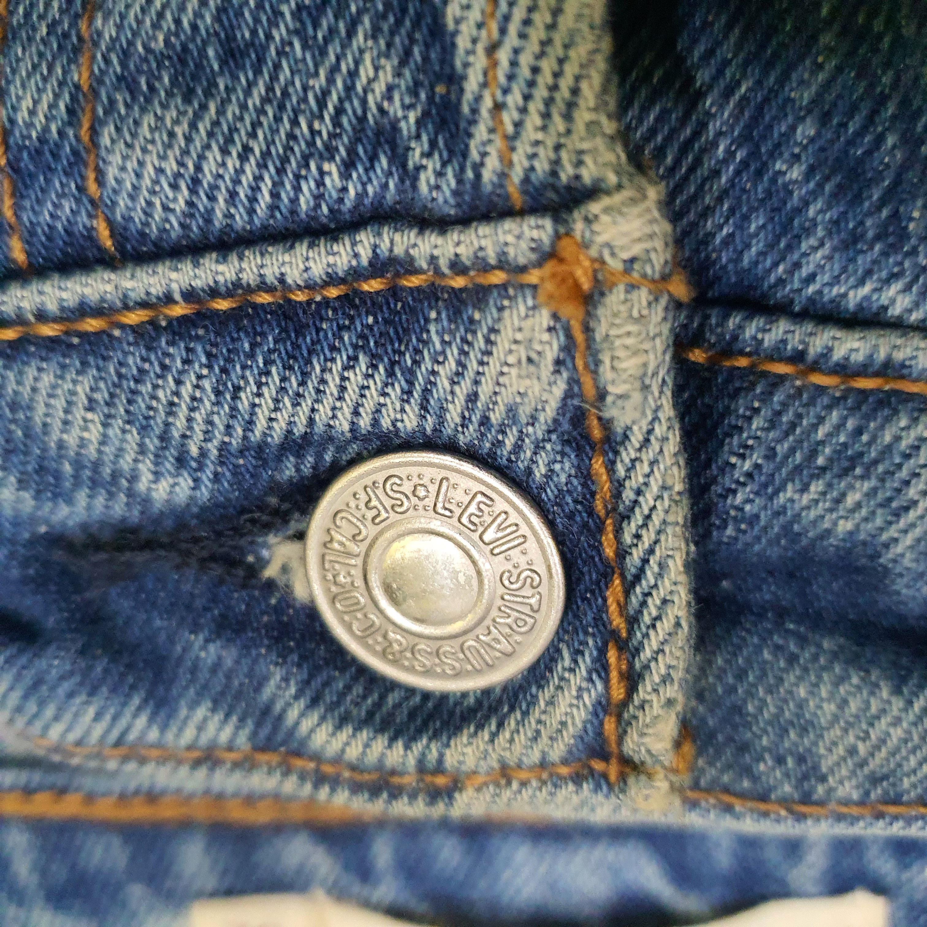 Jean Levi's 501 Original Fit jeans in a light blue wash Size 30" / US 8 / IT 44 - 6 Thumbnail