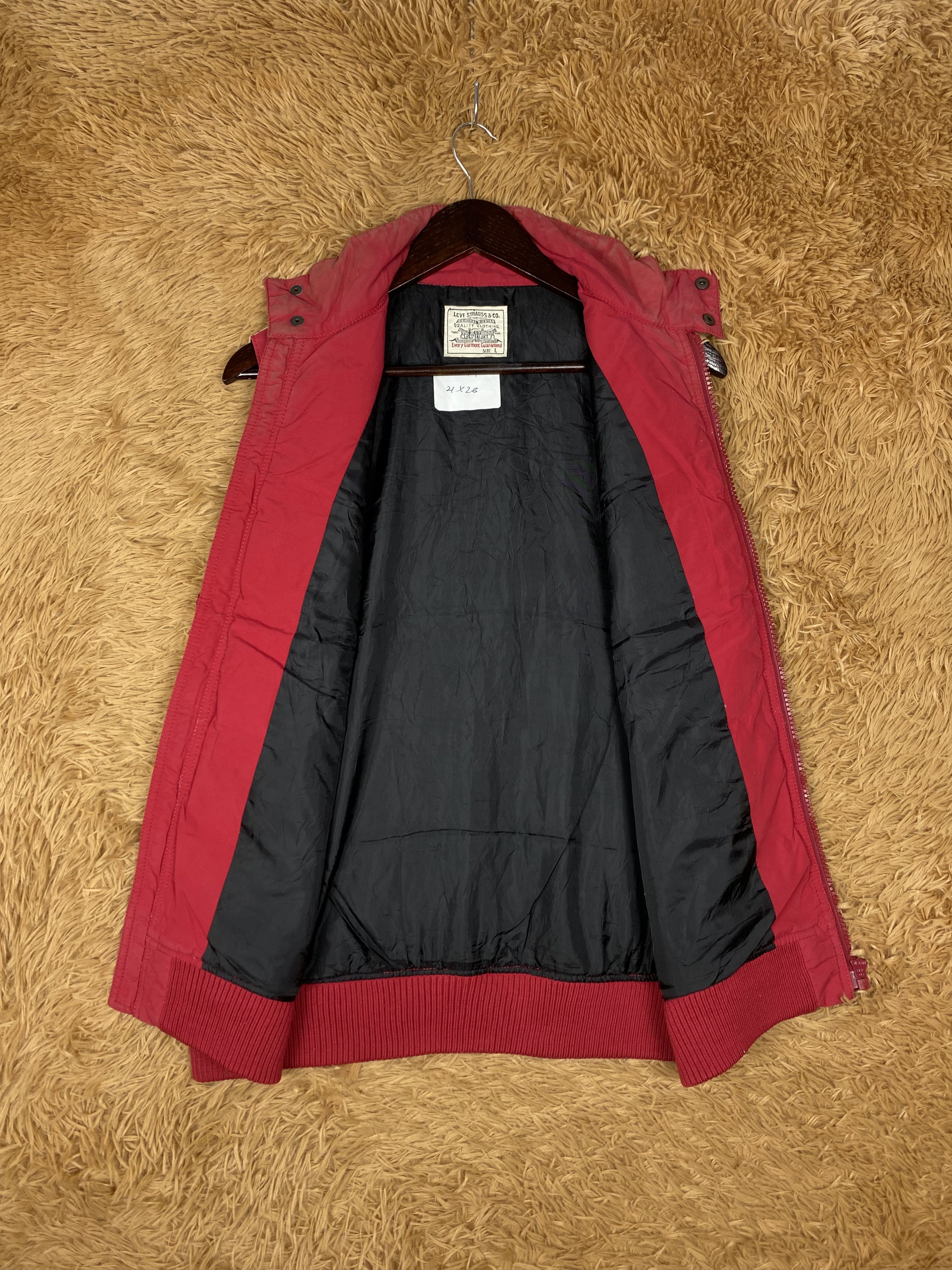 Levi's Vintage Levi's Puffer Vest Size US L / EU 52-54 / 3 - 6 Thumbnail