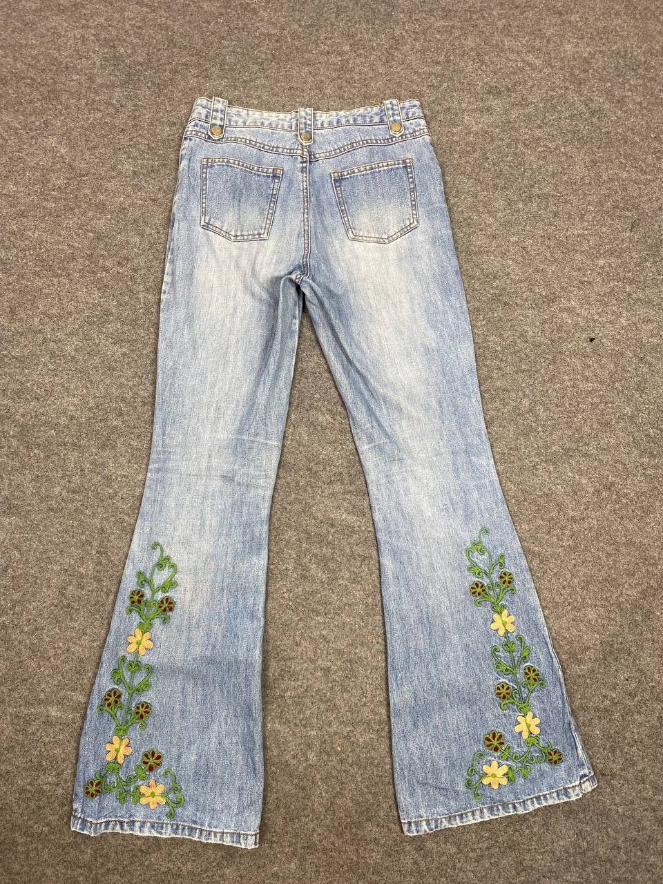 Japanese Brand vintage japanese brands embroided design bootcut flare denim Size 30" / US 8 / IT 44 - 1 Thumbnail