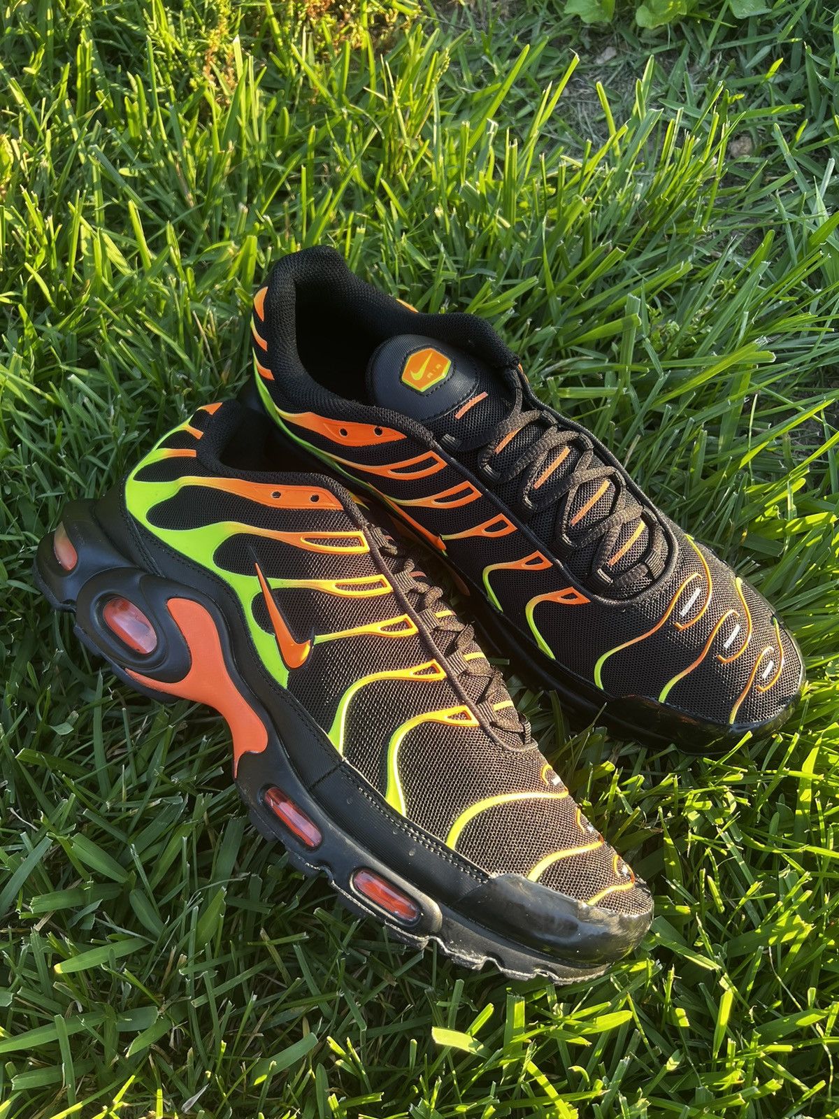 Nike NEW Nike Air Max Plus Orange Volt size 12 Mens Shoes Size US 12 / EU 45 - 2 Thumbnail