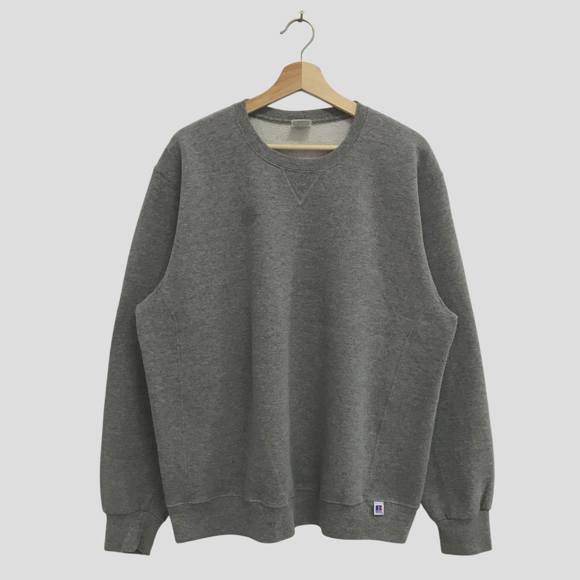 Russell Athletic Vintage Russell Athletic Grey Sweatshirt Large - 373 Size US L / EU 52-54 / 3 - 1 Thumbnail