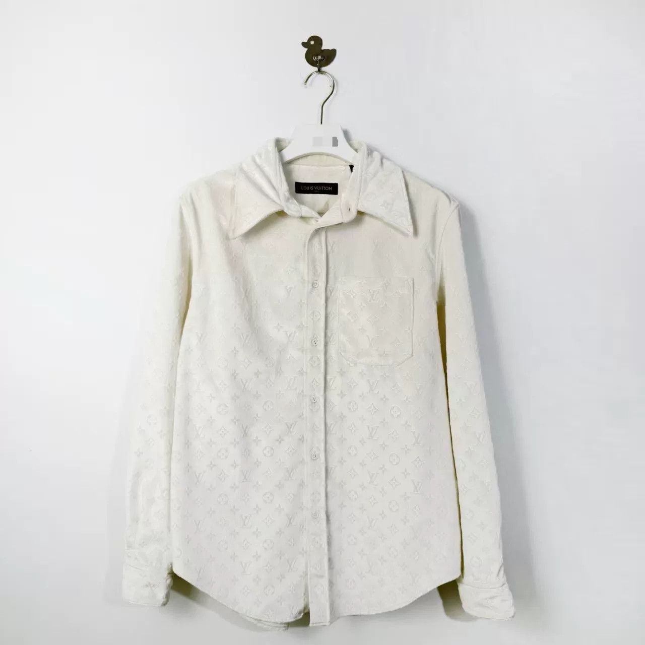 Louis Vuitton Louis Vuitton Monogram Embossed Shirt Size XL Size US XL / EU 56 / 4 - 1 Thumbnail