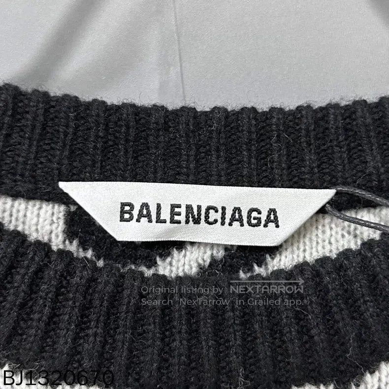 Balenciaga Balenciaga Ox year limited full print logo knit sweater Size US XS / EU 42 / 0 - 4 Thumbnail