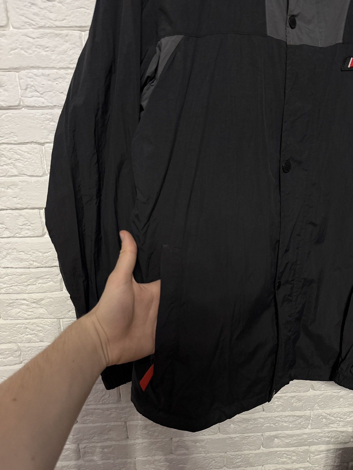 Berghaus Berghaus Light Windbraker Jacket Sz L Size US L / EU 52-54 / 3 - 6 Thumbnail