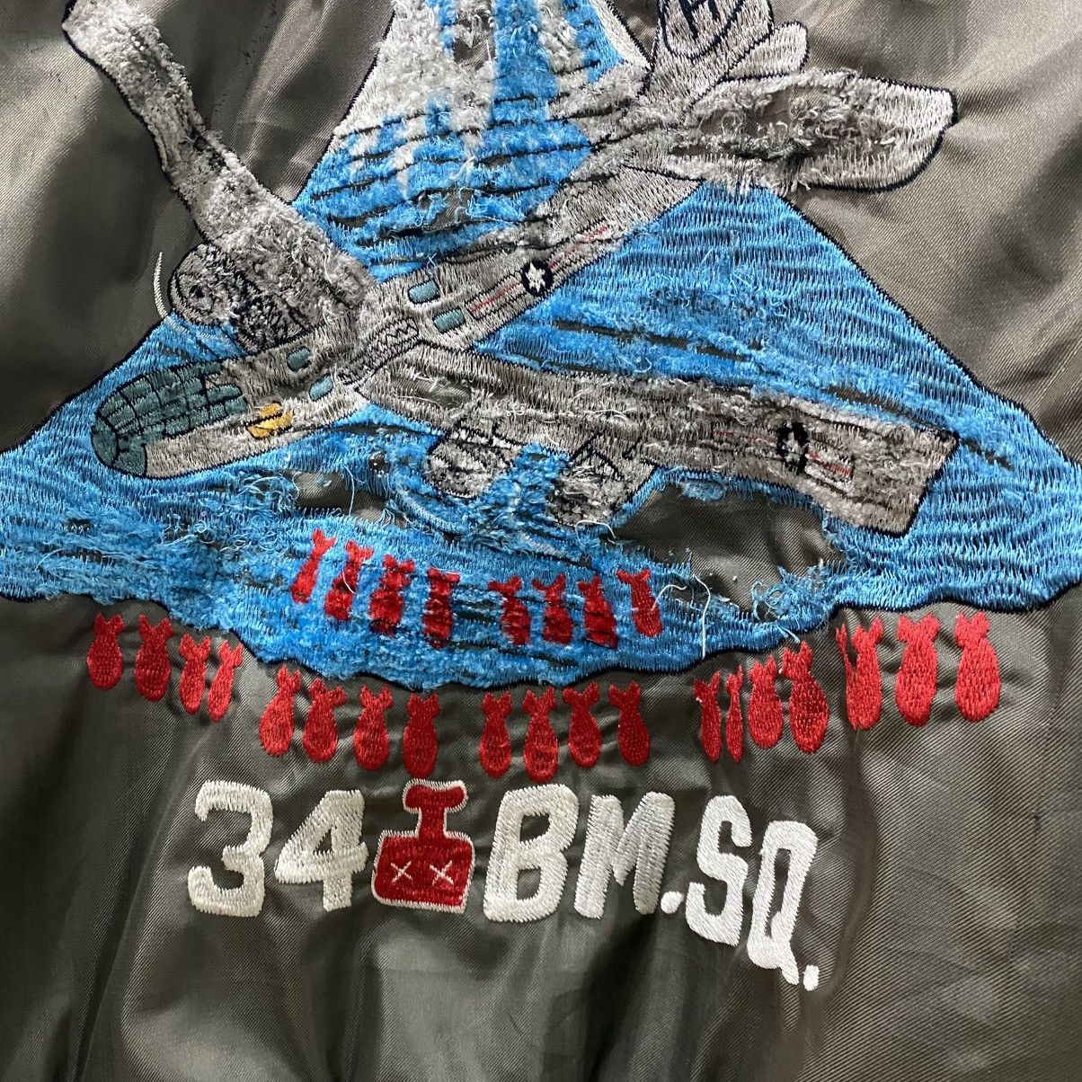 Vintage Vintage 98th Bomb Wing 34th Bomb Squadron Bomber Jacket RARE Size US M / EU 48-50 / 2 - 6 Thumbnail