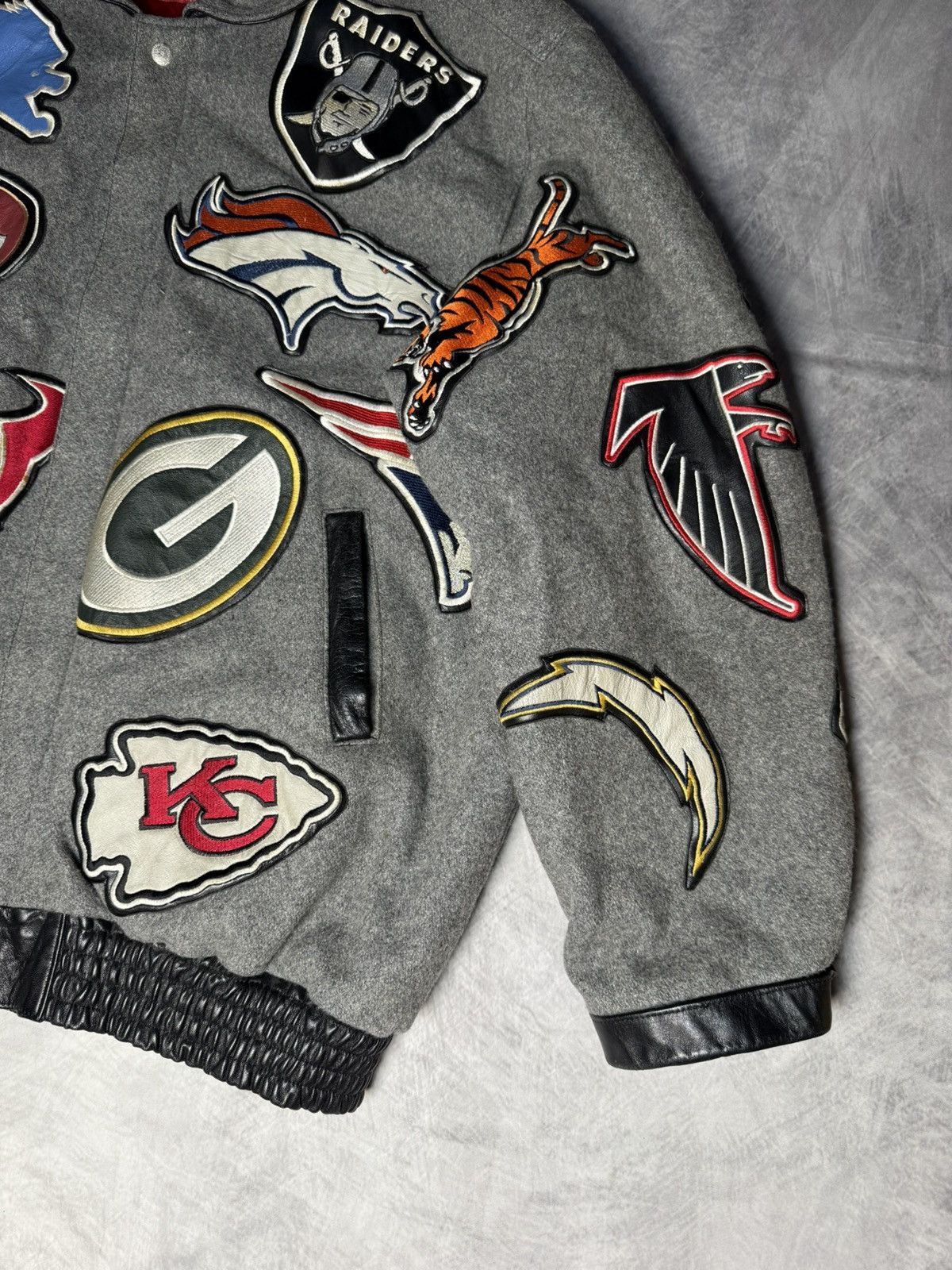 Jeff Hamilton × NFL × Reebok Jeff Hamilton x Reebok NFL, jacket. 1990s Size US XXL / EU 58 / 5 - 5 Thumbnail