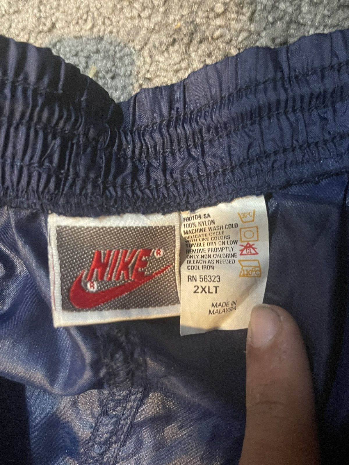 Nike × Vintage Vintage Nike navy and red track pants Size US 34 / EU 50 - 4 Thumbnail