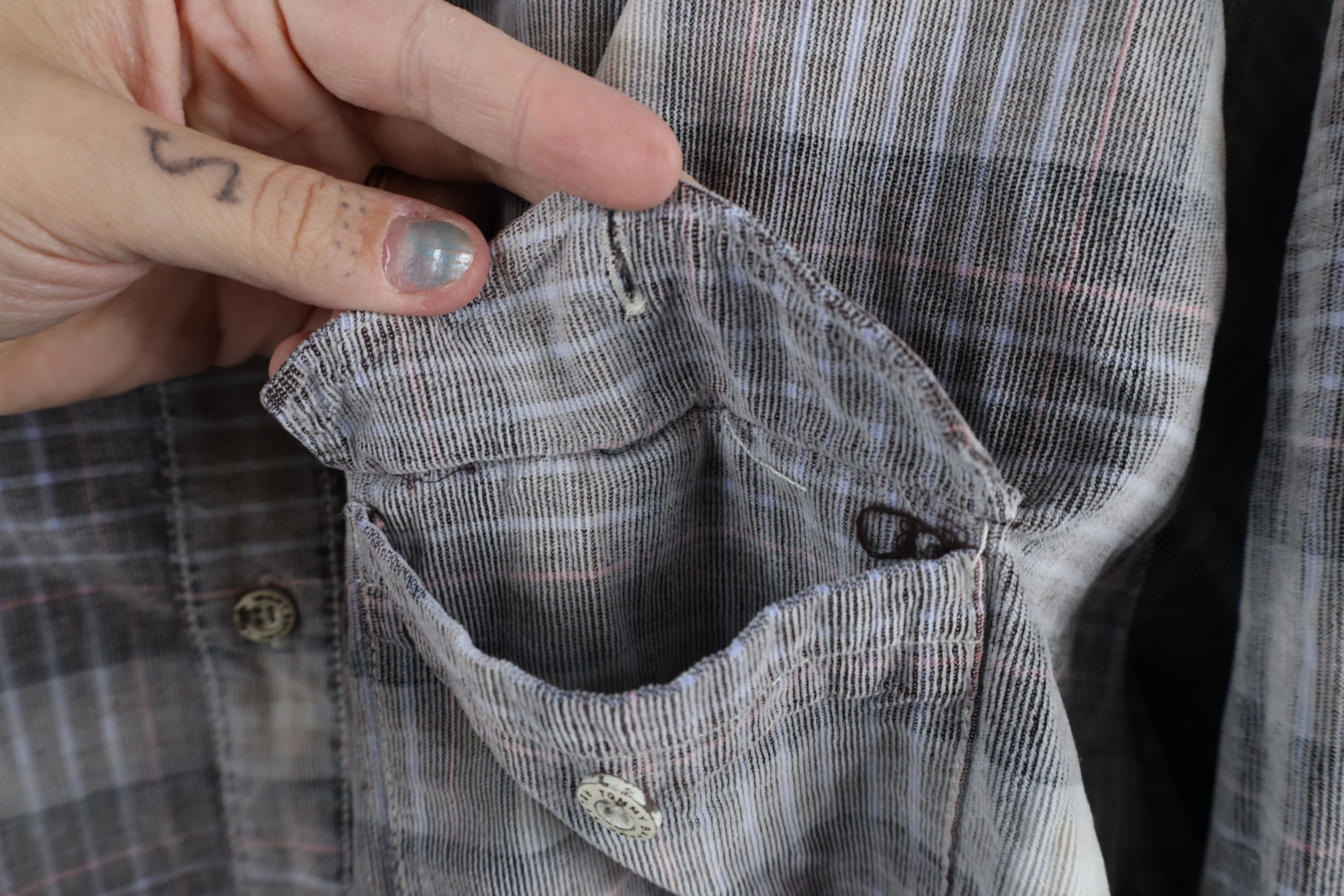 Tommy Bahama × Vintage Tommy Bahama Corduroy Collared Button Shirt Plaid Cotton Size US XXL / EU 58 / 5 - 5 Thumbnail