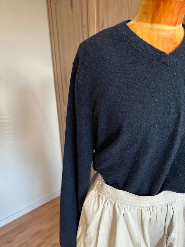 Uniqlo 100% Cashmere sweater Size M / US 6-8 / IT 42-44 - 4 Thumbnail