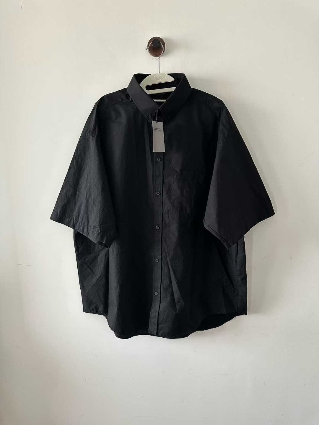 Balenciaga Balenciaga Back Tape Short-Sleeve Shirt Size US XXS / EU 40 - 2 Thumbnail