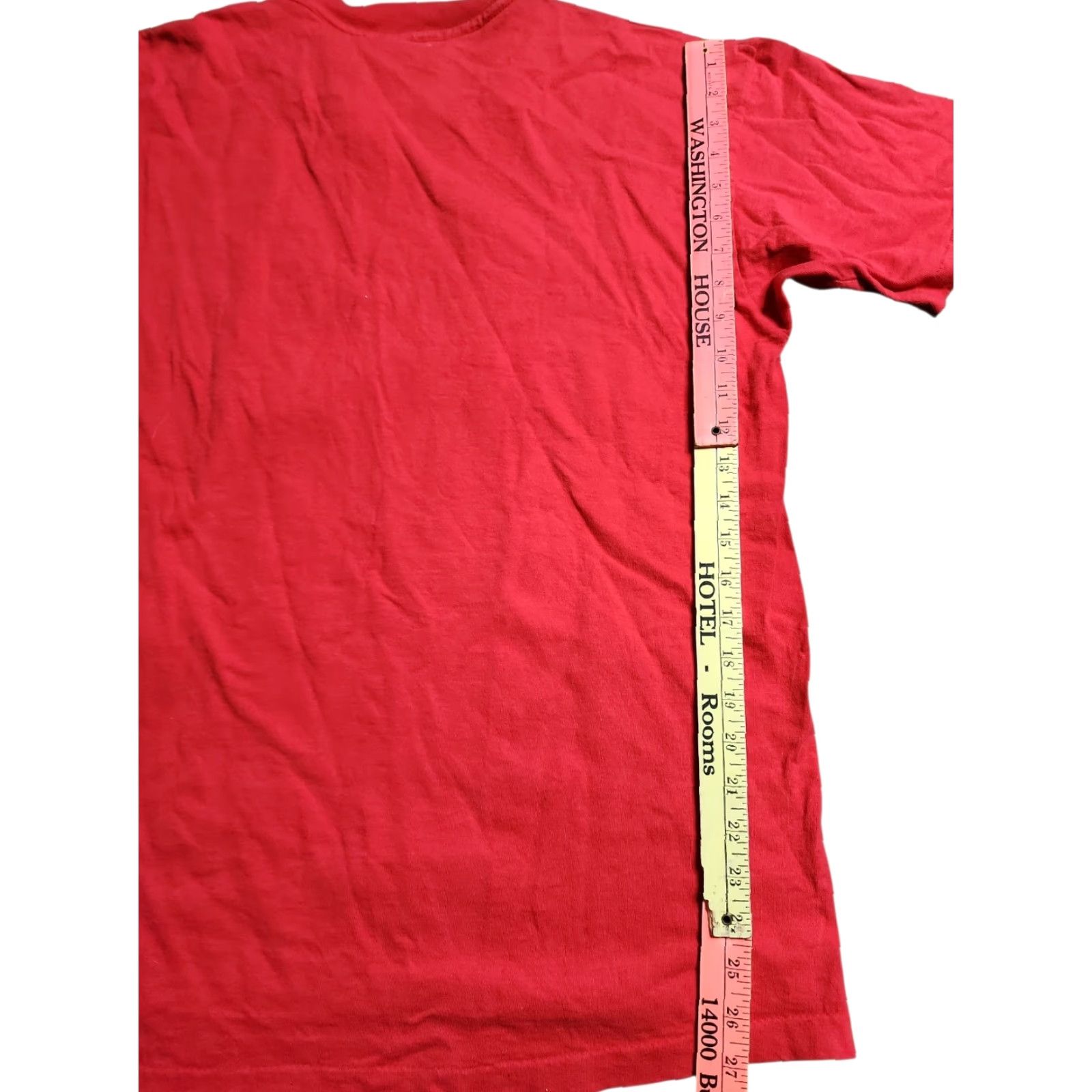 Vintage VINTAGE College Wear XL Rule the Rim Basketball T-Shirt Red 90s Sports Mens Size US XL / EU 56 / 4 - 2 Thumbnail