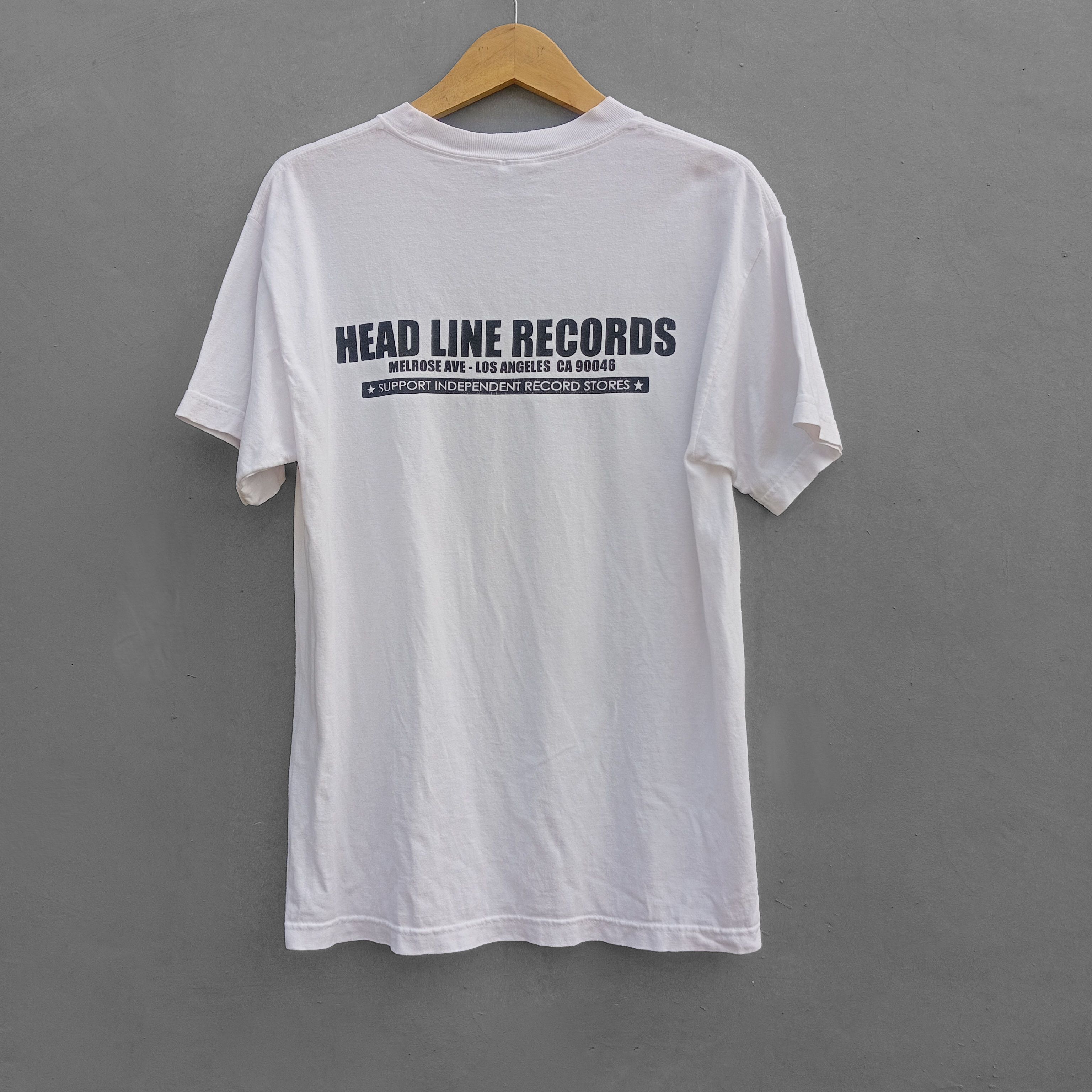Band Tees vintage head line records t shirt Size US M / EU 48-50 / 2 - 3 Thumbnail