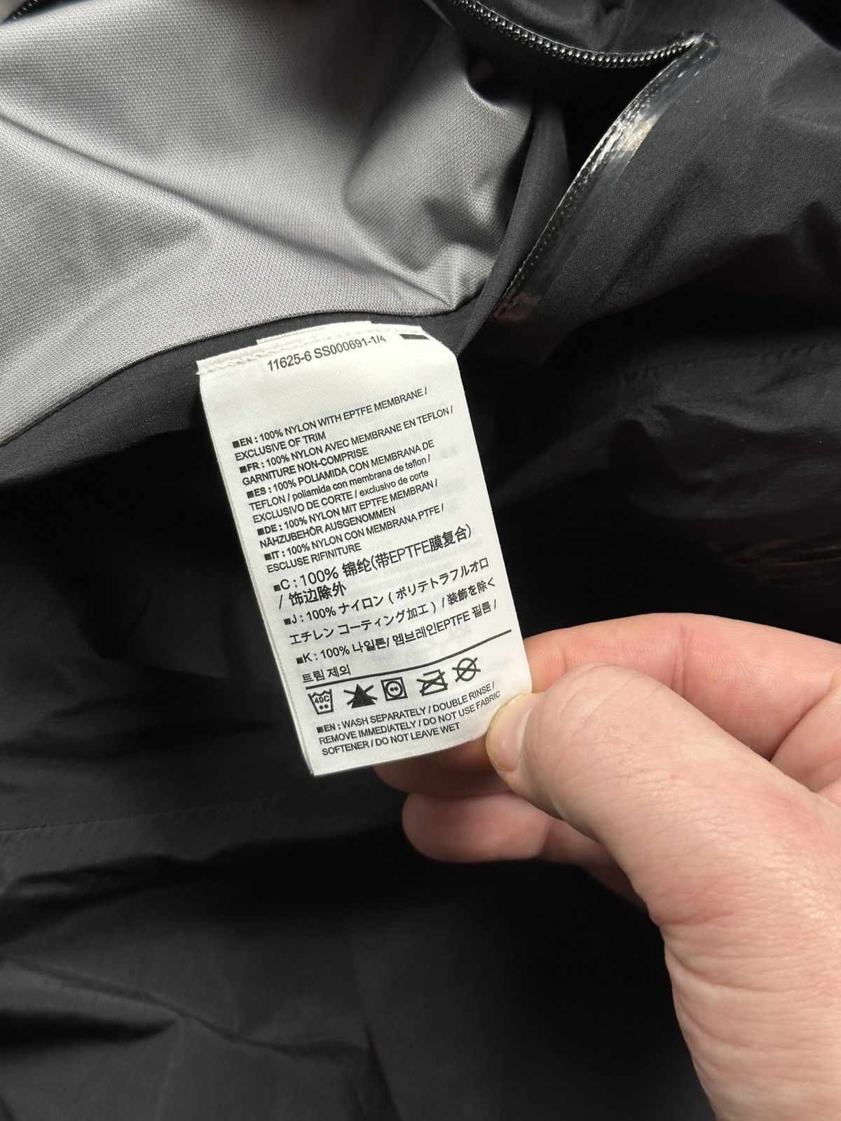 Arc'teryx Arc'teryx Zeta LT Gore-Tex Shell Jacket Black Lightweight Size US L / EU 52-54 / 3 - 21 Thumbnail