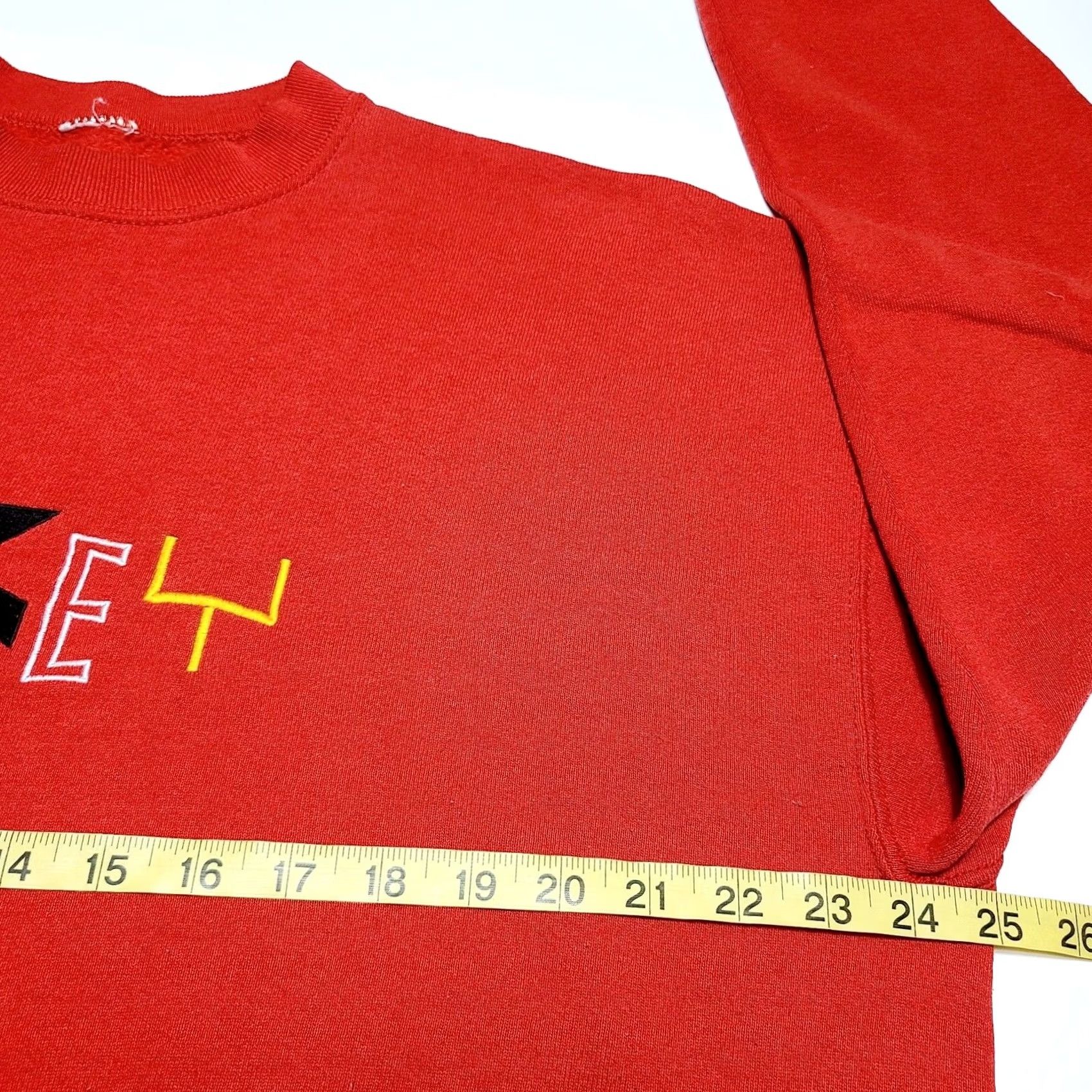 Mickey & Co. VINTAGE Mickey Sweatshirt Mens XL Red Embroidered Mickey Mouse 90s Crew Neck Pullover Size US XL / EU 56 / 4 - 5 Thumbnail