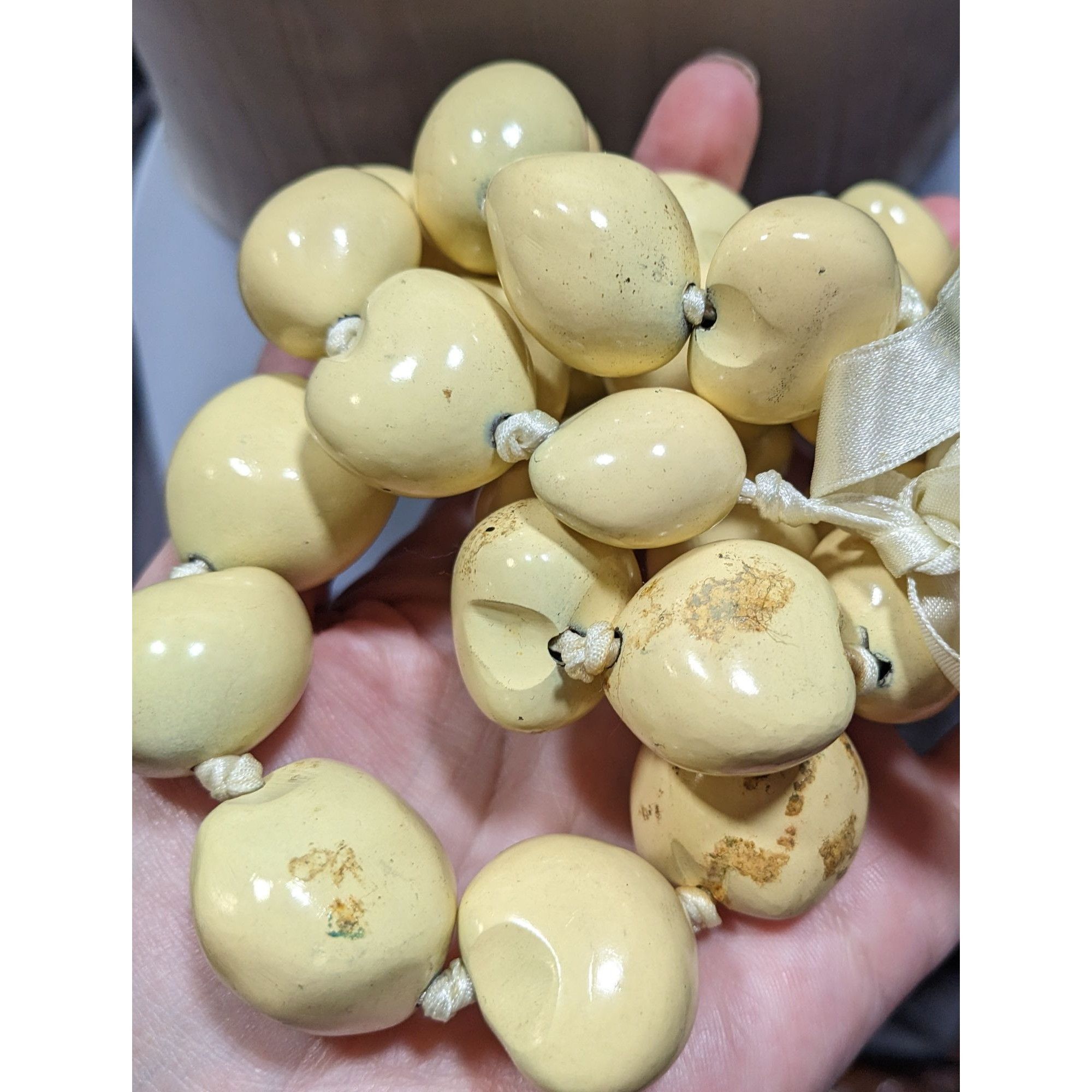 Other Traditional Hawaiian Cream Kukui Nut Necklace Size ONE SIZE - 3 Thumbnail