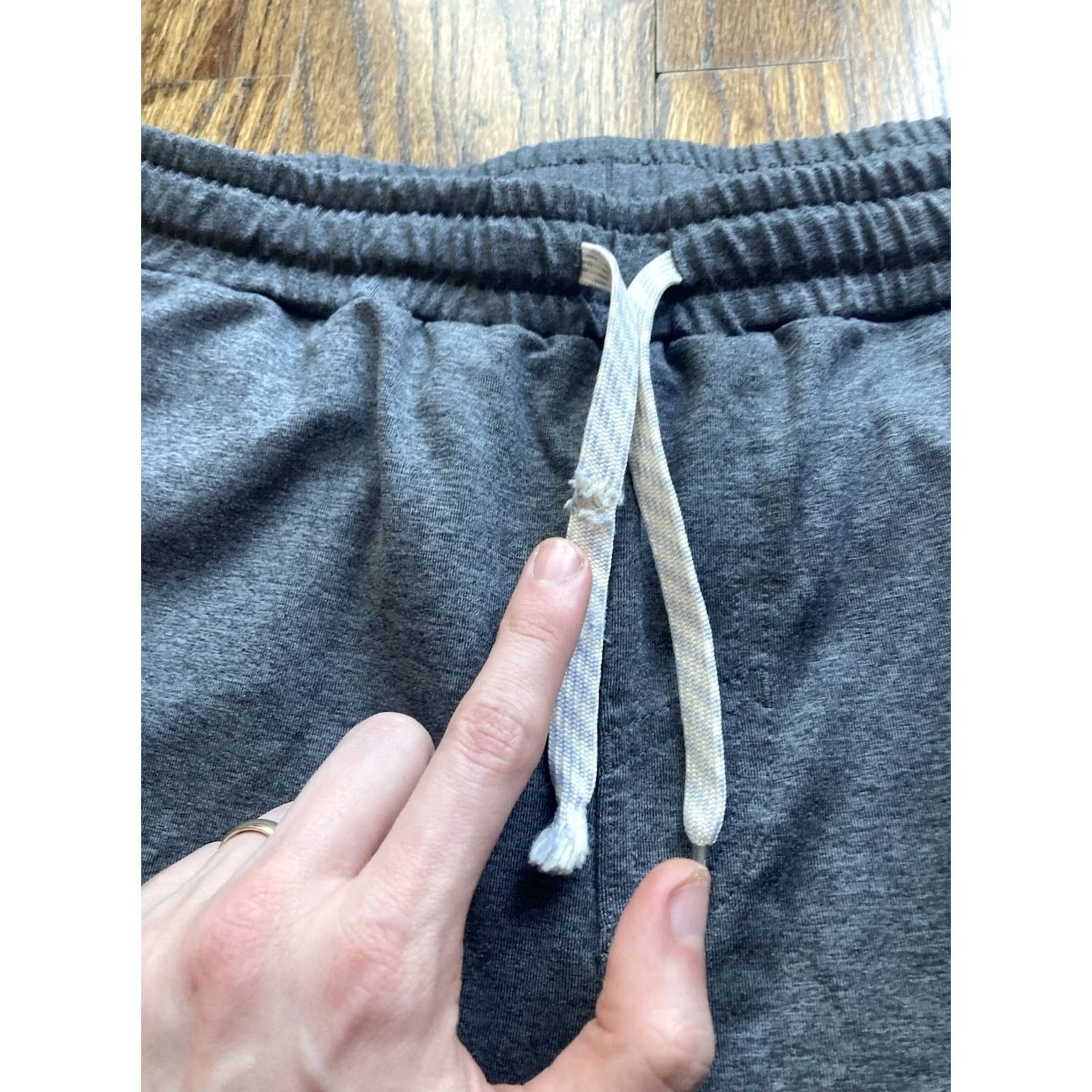 Vuori Vuori Sunday Performance Joggers Mens S Gray Drawstring Adjustable Waist Athleisure Tapered Pants Regular Fit Streetwear ח Size US 29 - 6 Thumbnail