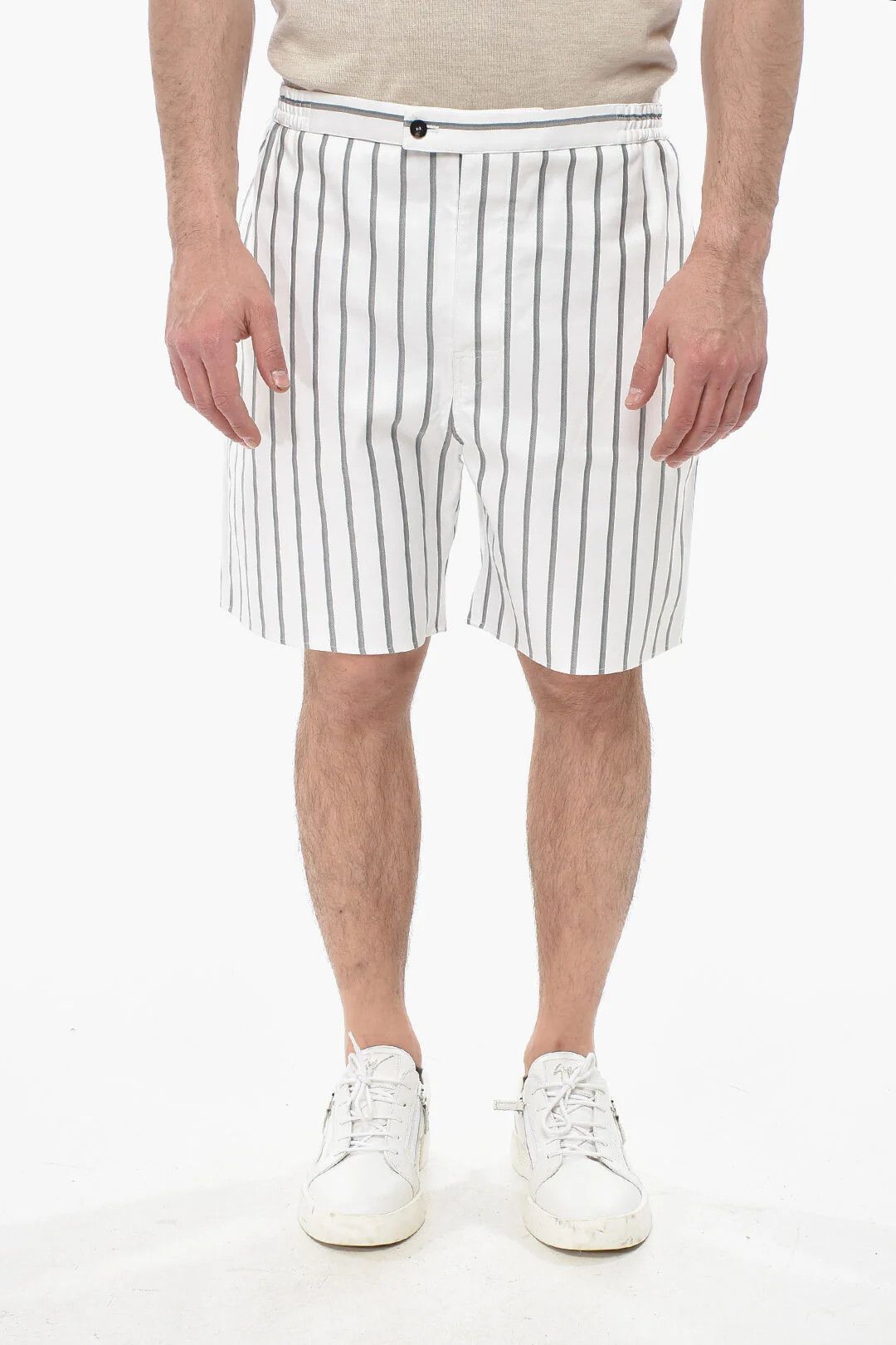 Salvatore Ferragamo og1mm0426 Striped Short in White Size US 34 / EU 50 - 1 Thumbnail