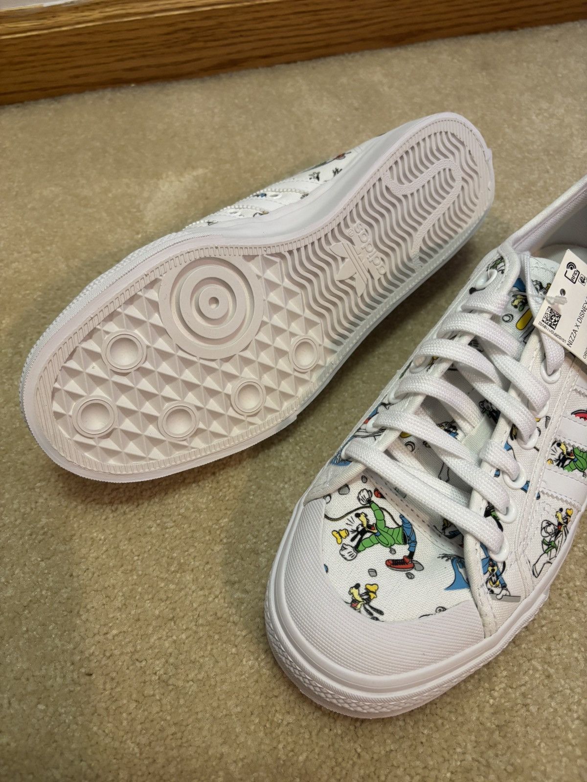 Adidas × Disney Nizza X Disney Adidas Sport Goofy Low Top Shoes (M10) Size US 10 / EU 43 - 3 Thumbnail
