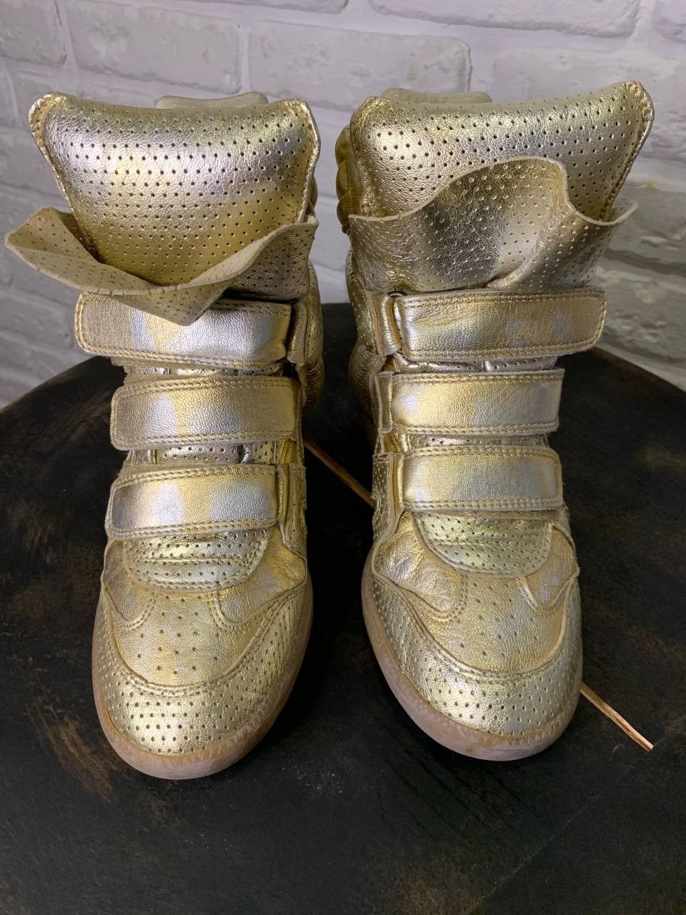 Isabel Marant Etoile Isabel Marant Metallic Gold Leather Bekett Wedge Sneakers Size US 8 / IT 38 - 3 Thumbnail