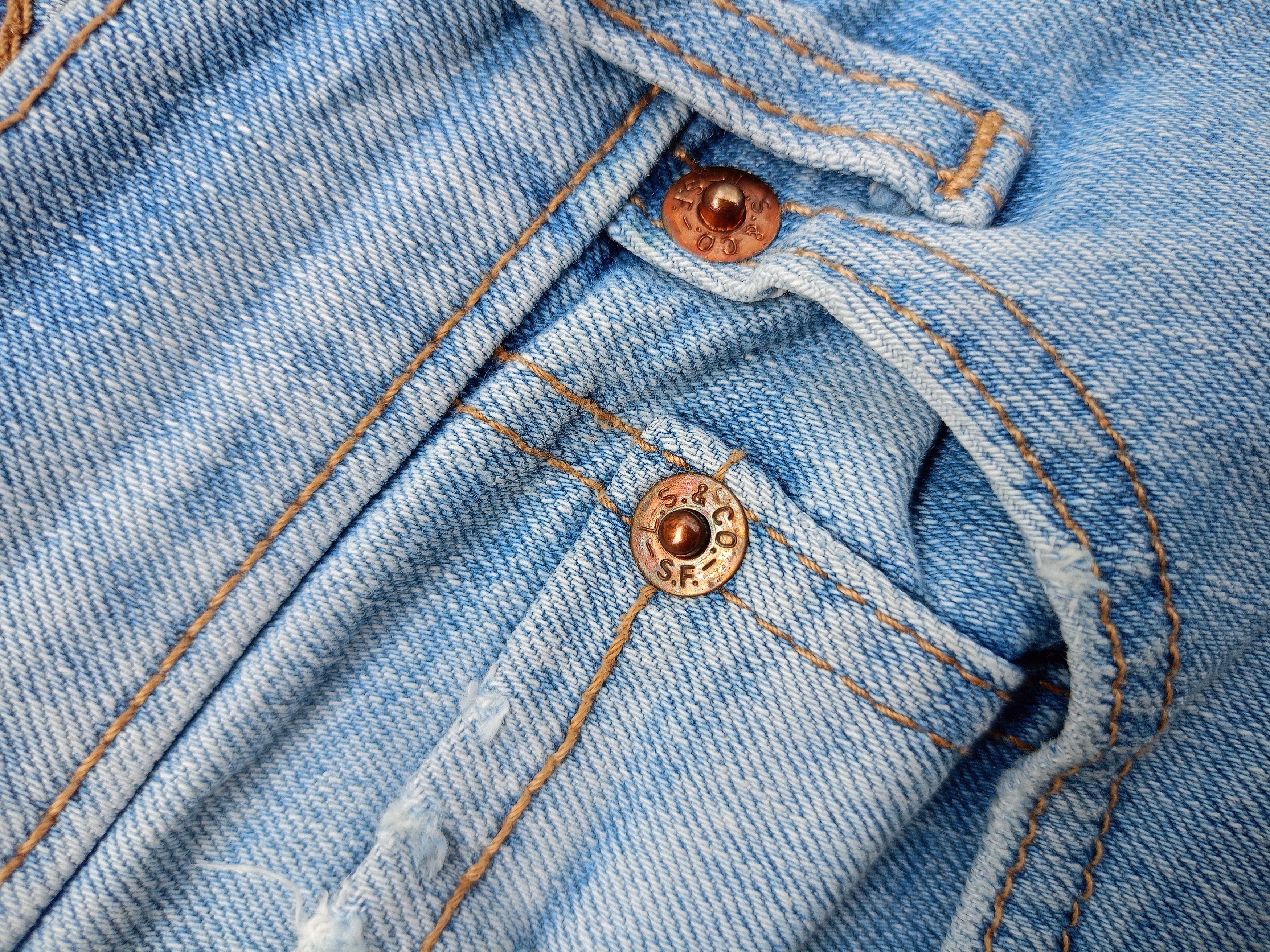 Levi's Levi's Borrowed from The Boys Light Blue Distressed Denim Size 30" / US 8 / IT 44 - 10 Thumbnail