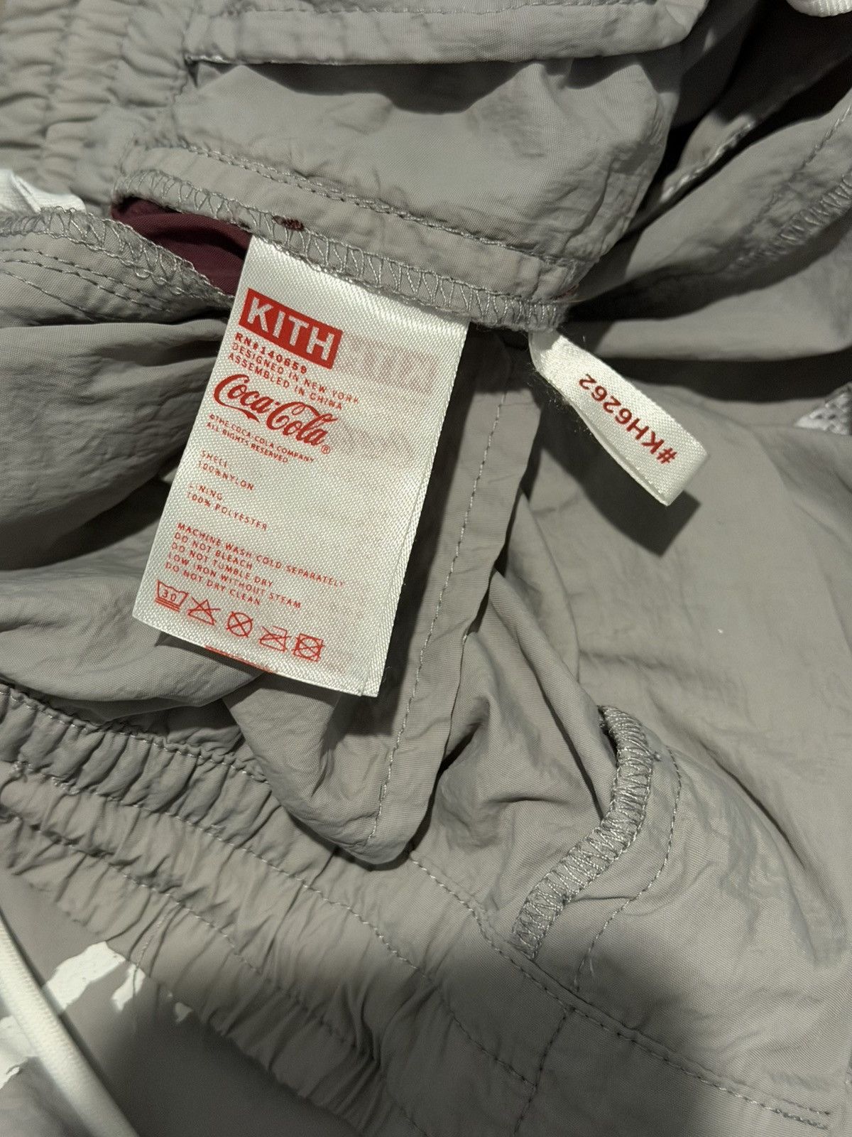 Coca Cola × Kith KITH x Coca Cola Nylon Pants Size Medium WORN Size US 32 / EU 48 - 7 Thumbnail